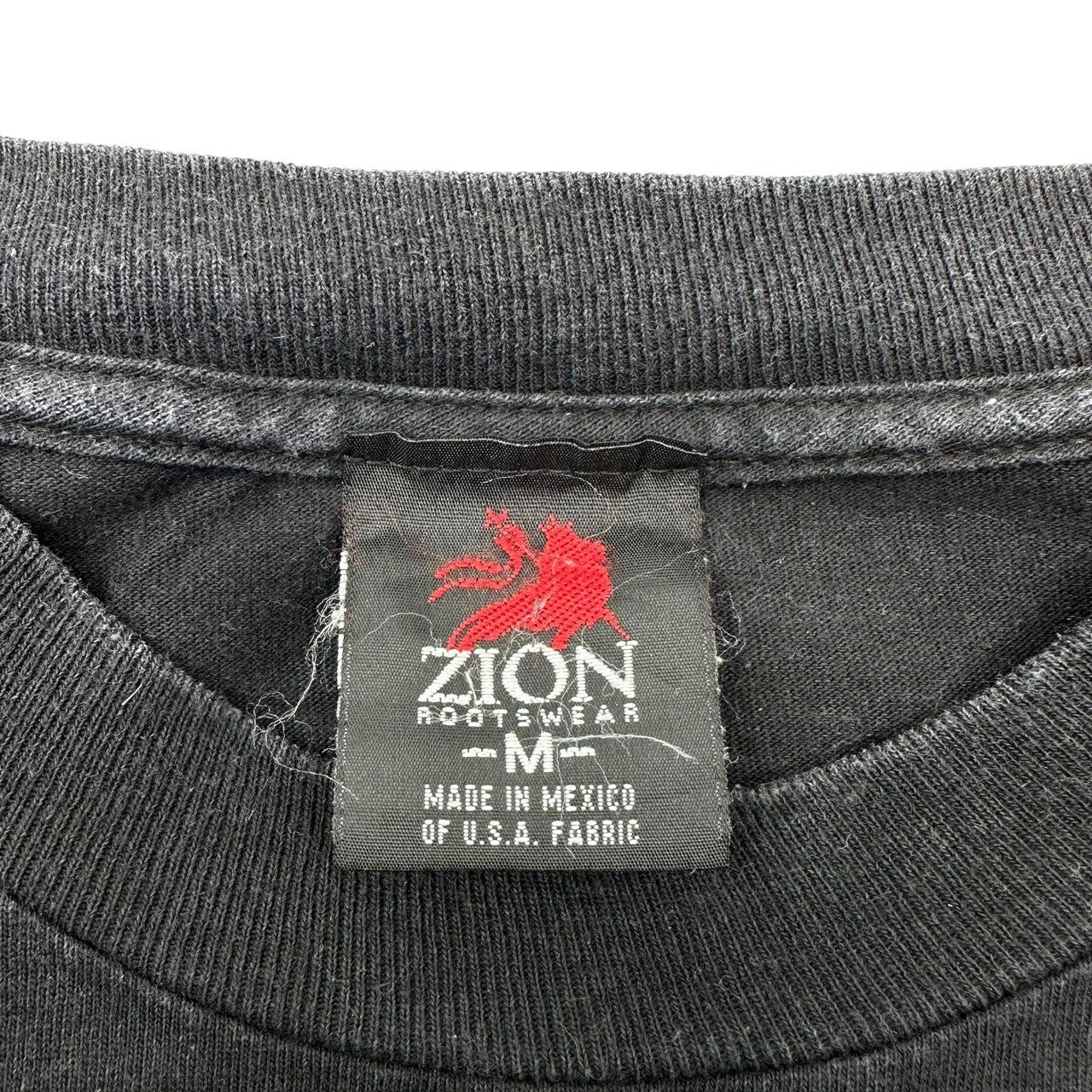 VINTAGE(ヴィンテージ) ©2005 "BOB MARLEY" ROOTSWEAR ボブ マーリー Tシャツ M ブラック 56 Hope Road Muisic, Zion Rootswear, Official Licensee. ヒップホップ レゲイ ヴィンテージ