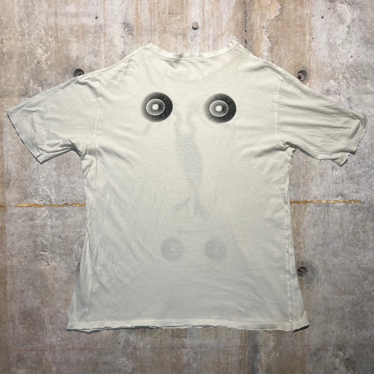 UNDERCOVERISM(アンダーカバーイズム) COMMON PROPERTY PRINT TEE L ホワイト