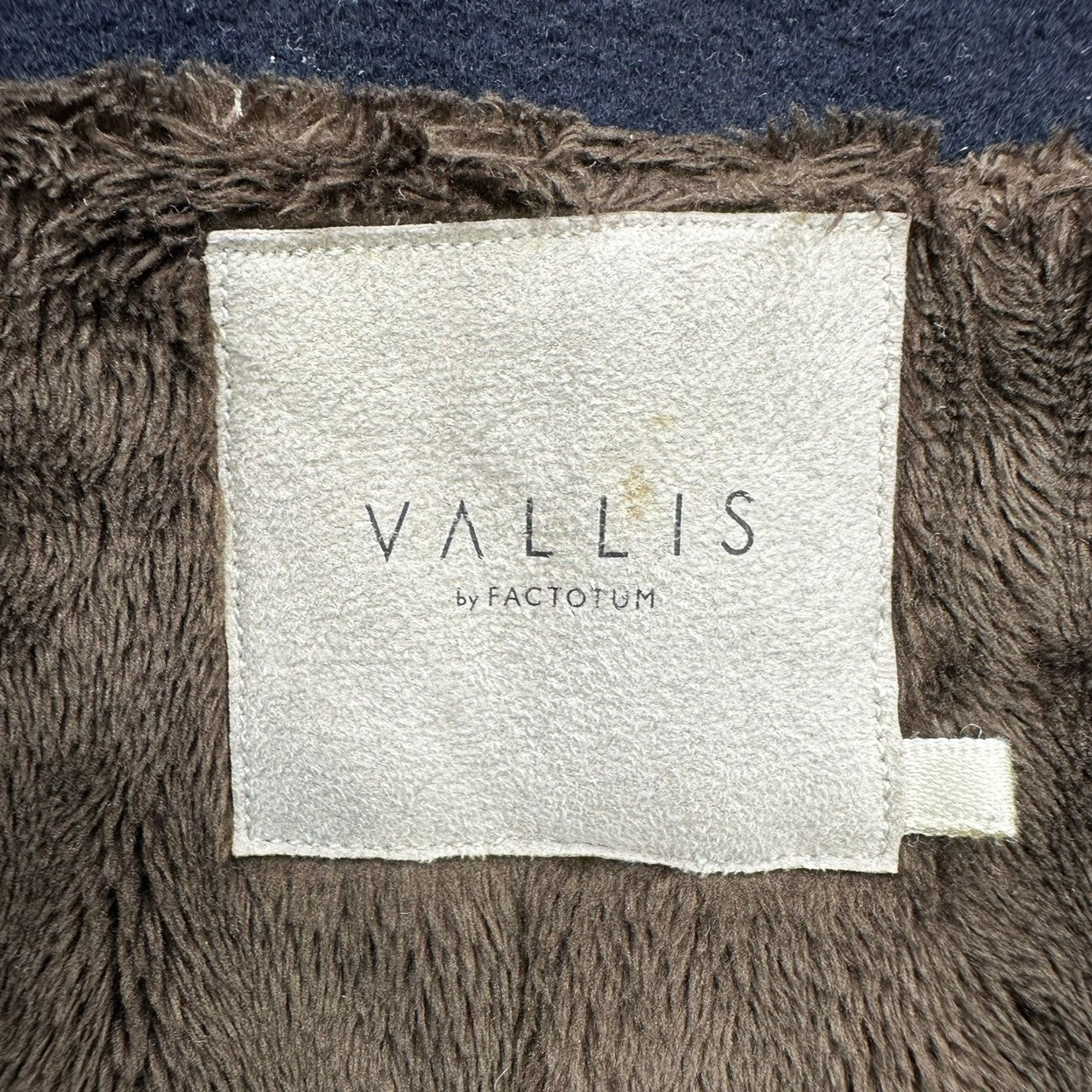 VALLIS by FACTOTUM(ヴァリスバイファクトタム) Wool Cashmere Chester Coat ウール カシミヤ チェスター コート 05030832 46(S程度) ネイビー 裏ボア 参考定価71,500円