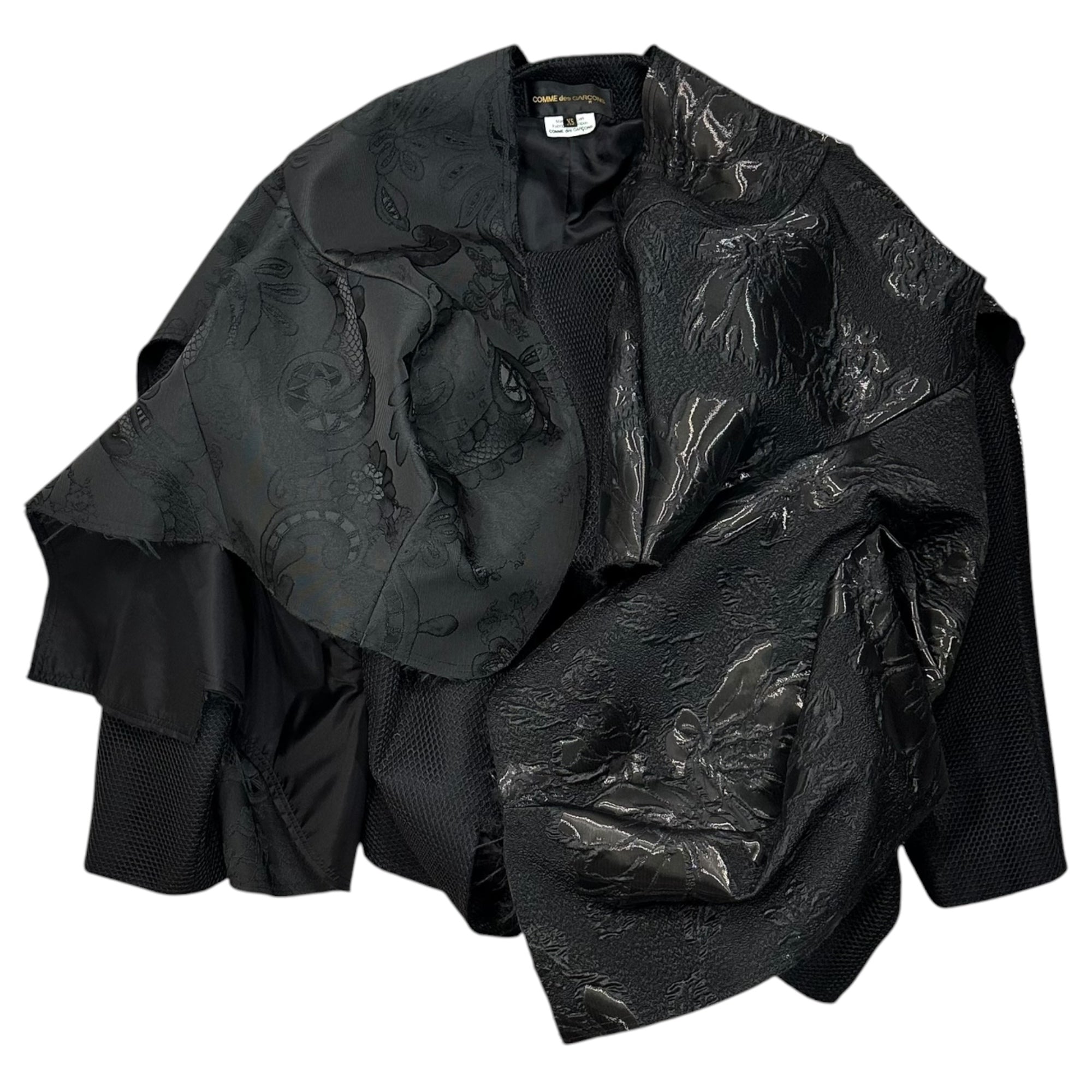 COMME des GARCONS(コムデギャルソン) 2026SS ”AFTER THE DUST” Mixed-Media Jacket アフターザダスト期 異素材 ドッキング ジャケット GQ-J010 XS ブラック AD2025 アシンメトリー クルップド ブルゾン 著名人着用