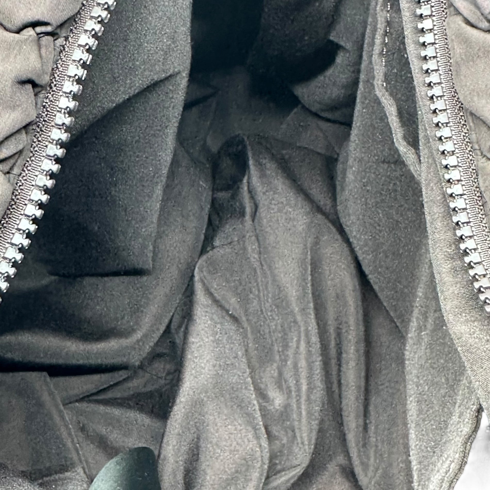 COS(コス) QUILTED OVERSIZED SHOULDER BAG キルティング オーバーサイズ ショルダー バッグ ブラウン