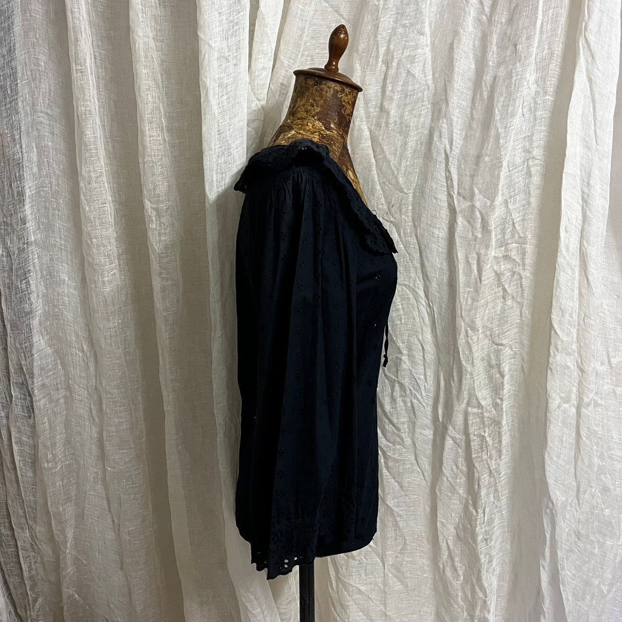 VINTAGE(ヴィンテージ) 80~90's front ribbon cut work short blouse フロントリボン カットワーク ショート ブラウス SIZE 38(M) ブラック EURO VINTAGE