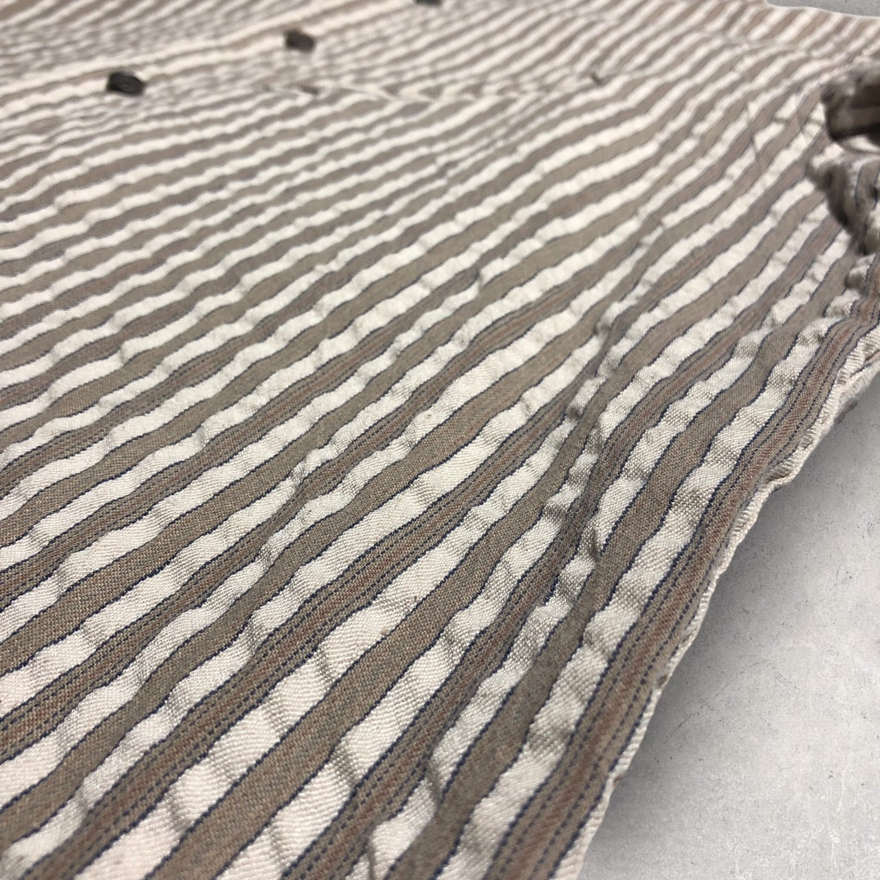 ISSEY MIYAKE(イッセイミヤケ) 98'sストライプシワ加工スタンドカラーシャツ ME68-FJ178 4(メンズL程度) ブラウン