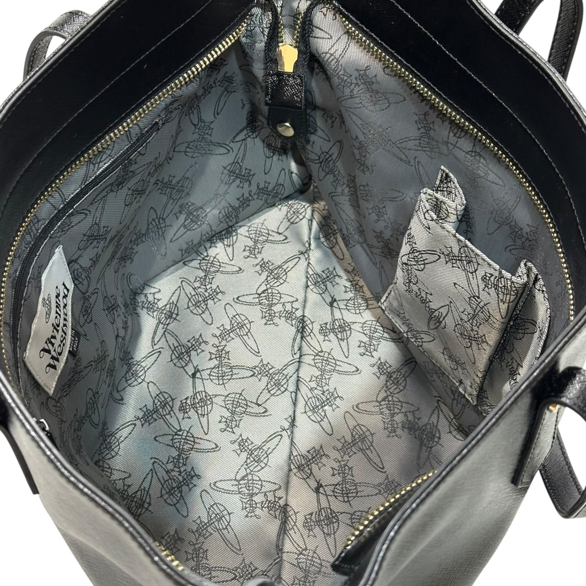Vivienne Westwood(ヴィヴィアンウエストウッド) DIAMANTE ORB SHOPPER ディアマンテ オーブ ショッパー トート バッグ 4205007D-L0040 ブラック 参考定価55,000円(税込)
