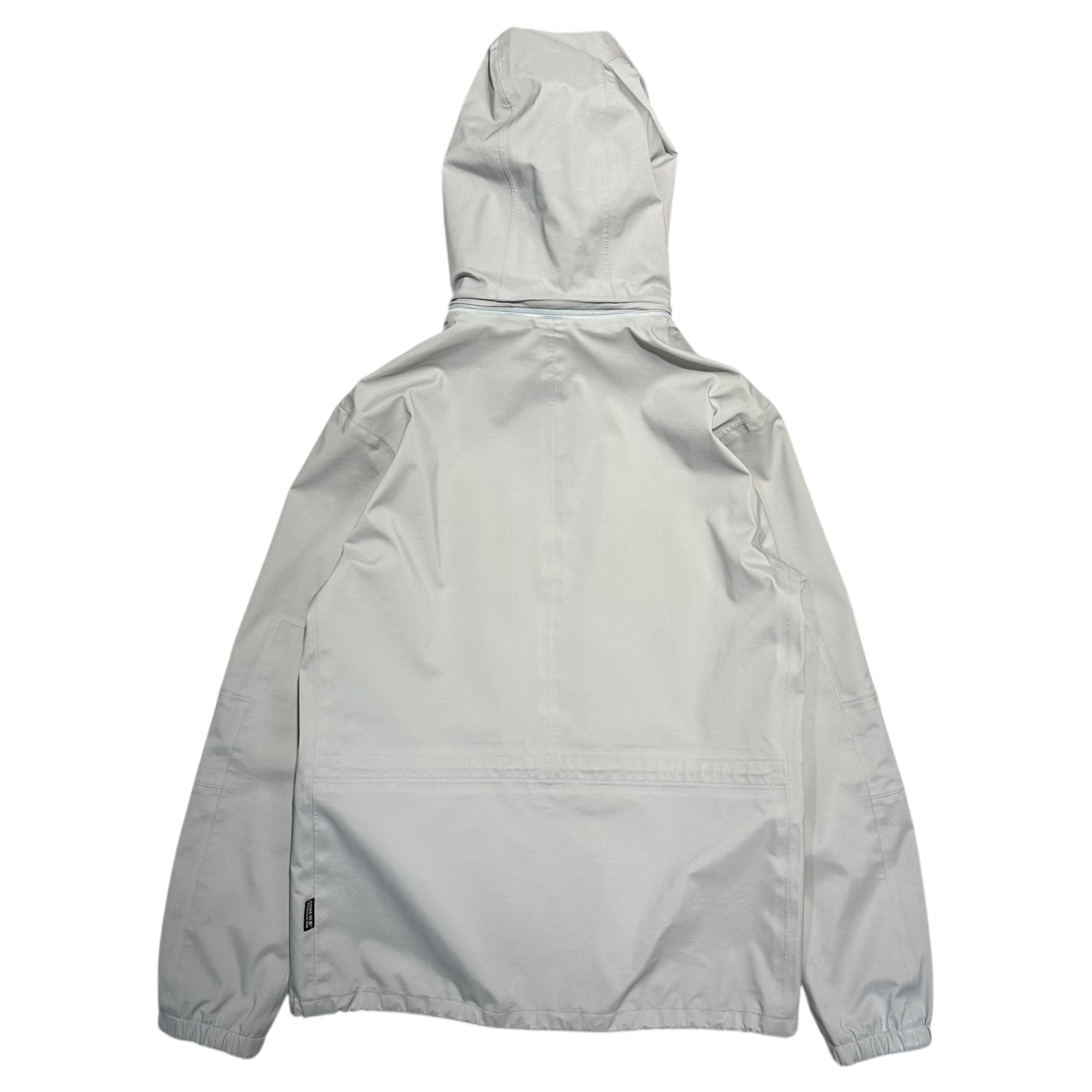 ck Calvin Klein(シーケーカルバンクライン) GORE-TEX Tech Hoody Jacket ゴアテックス テック フーディ ジャケット 381-5.CCC.CB.YS.0011 XL ライトグレー マウンテンパーカー