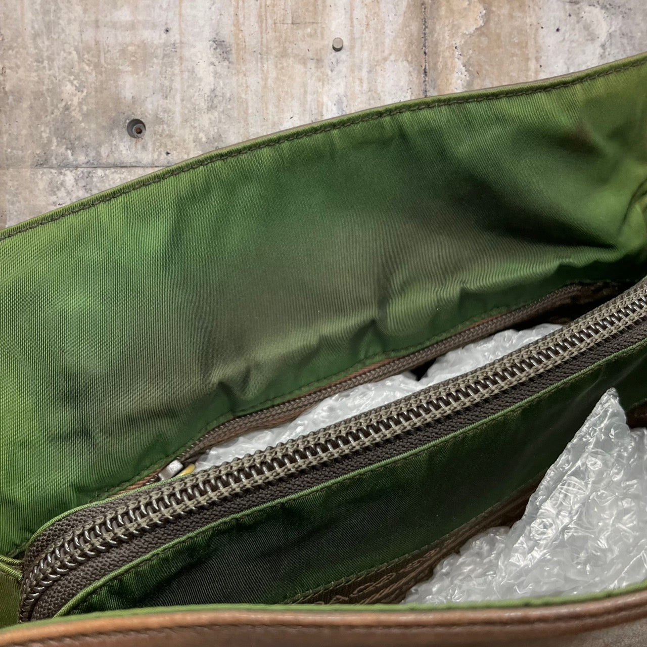 PRADA(プラダ) レザーナイロン切替2Wayショルダーバッグ ブラウン×オリーブ 製造番号:50