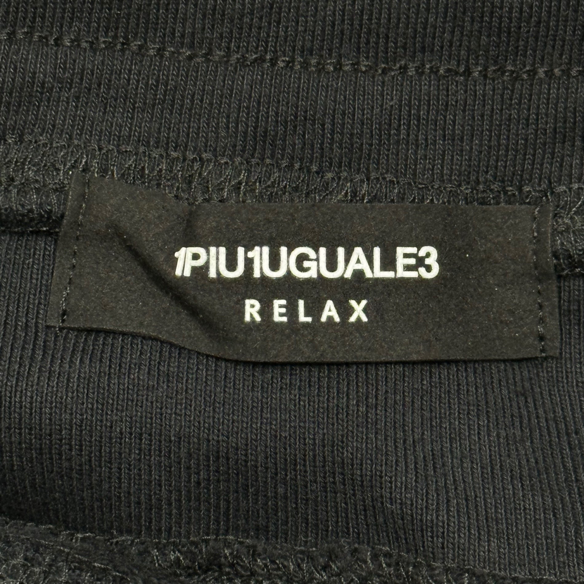 1PIU1UGUALE3 RELAX(ウノピゥウノウグァーレトレリラックス) Rhinestone Sweatshirt Set ライン ストーン スウェット セットアップ USO-22019 S ブラック 元々は別販売品です ※弊社はセット販売です