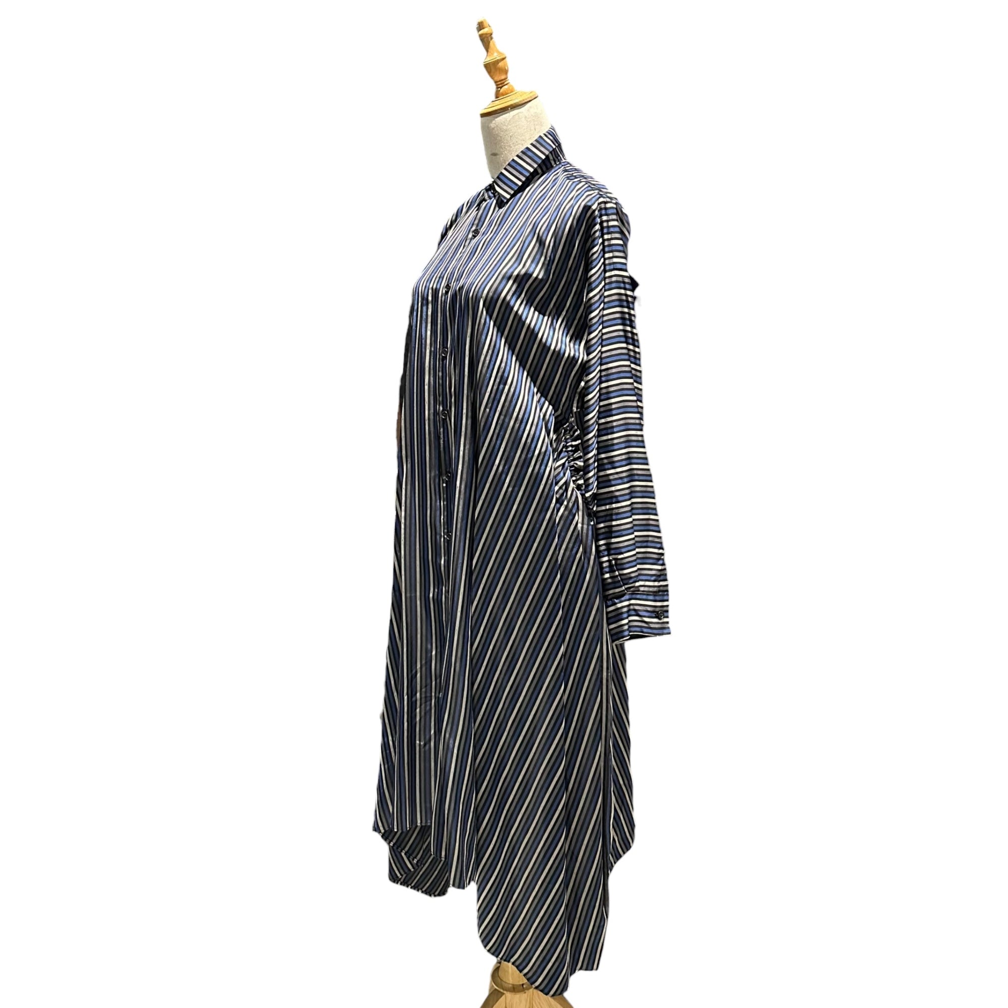 noir kei ninomiya(ノワールケイニノミヤ) 24SS Side-Gathered Striped Shirt Dress サイドギャザー ストライプ シャツ ワンピース 3M-O015 XS ブルー×ブラック AD2023 長袖 ロング キュプラ コムデギャルソン