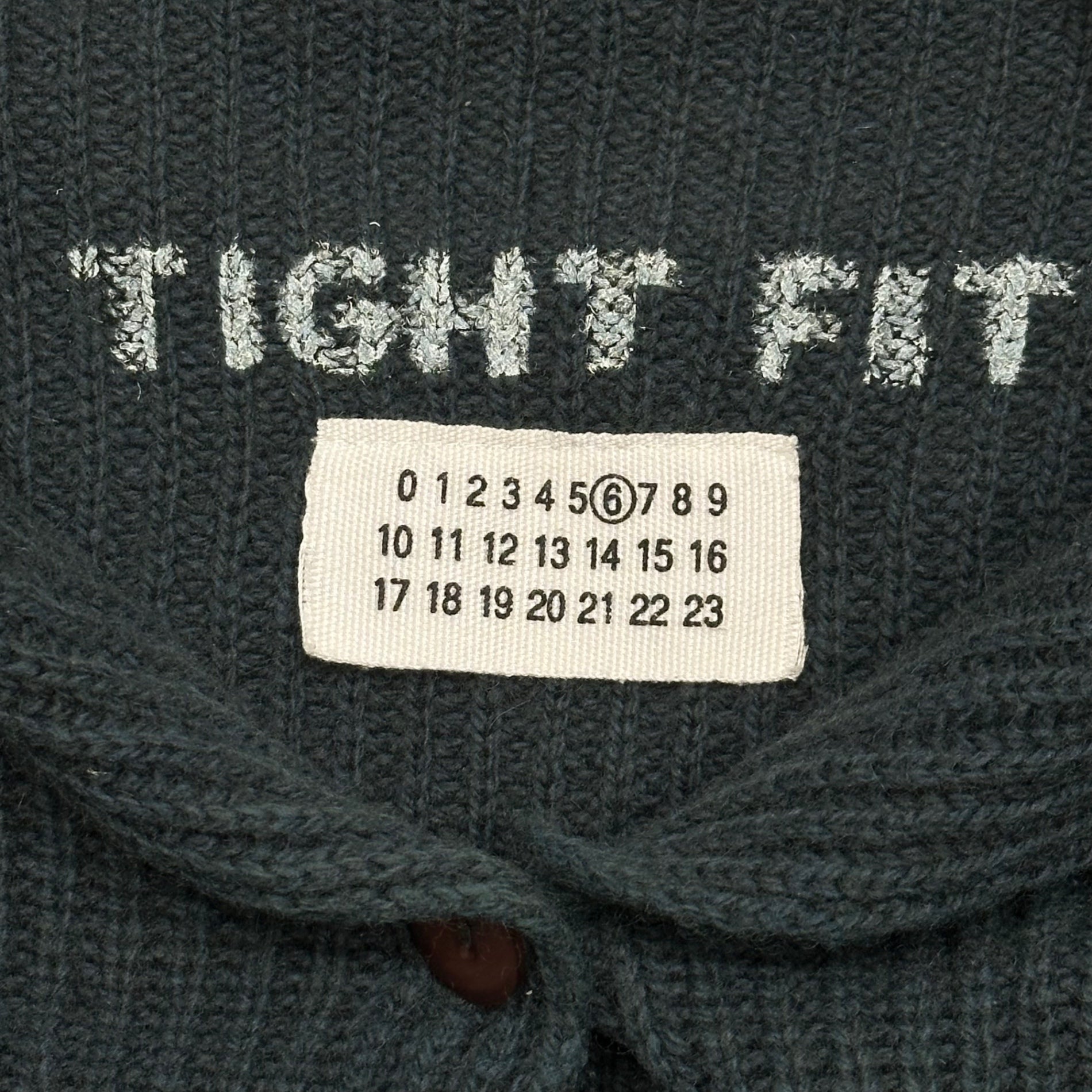 Maison Martin Margiela(メゾン マルタンマルジェラ) 2001AW ⑥ By Miss Deanna High-neck ribbed knit cardigan ハイネック リブ ニット カーディガン 3761500 表記無(S程度) モスグリーン 00's アーカイブ 本人期