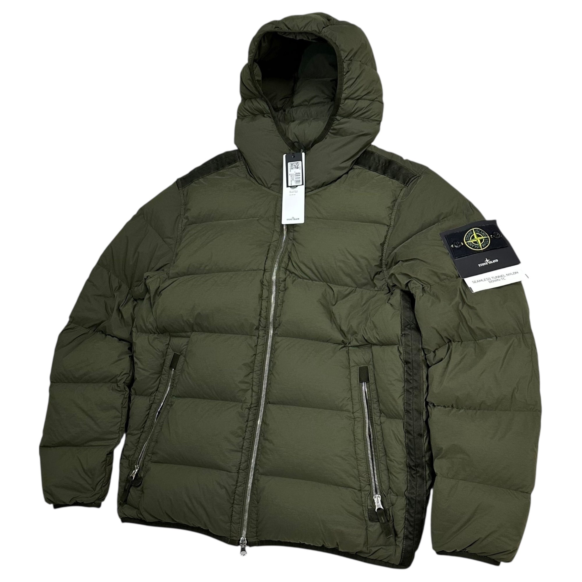 STONE ISLAND(ストーンアイランド) 23AW SEAMLESS TUNNEL NYLON DOWN-TC フーデット ダウン ジャケット 791543728 L オリーブ