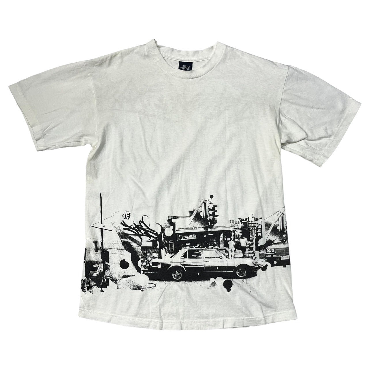 STUSSY(ステューシー) 90’s~00's landscape painting with cars 車 景色 Tシャツ 紺タグ SIZE M  ホワイト×ブラック 90～00年代 OLD STUSSY