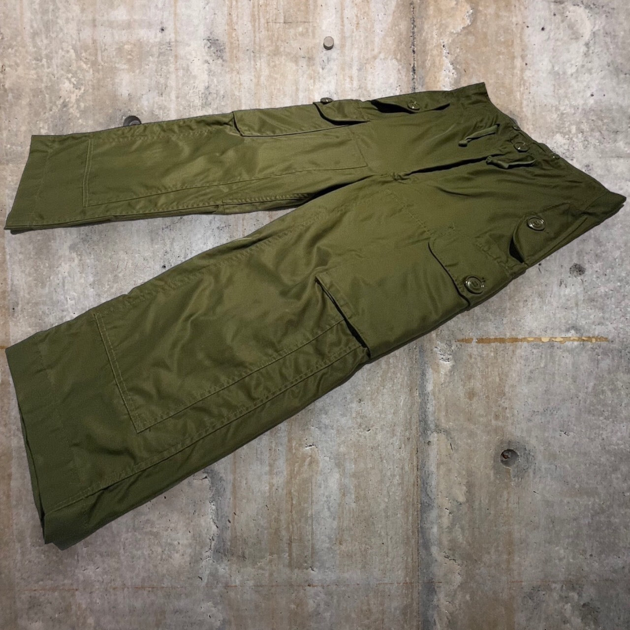CANADIAN ARMY(カナダ軍) 80's ECW WINDPROOFオーバーパンツ 8415-21-798-8603 7 Long Smaill(XLサイズ程度) カーキ 1988年7月製造