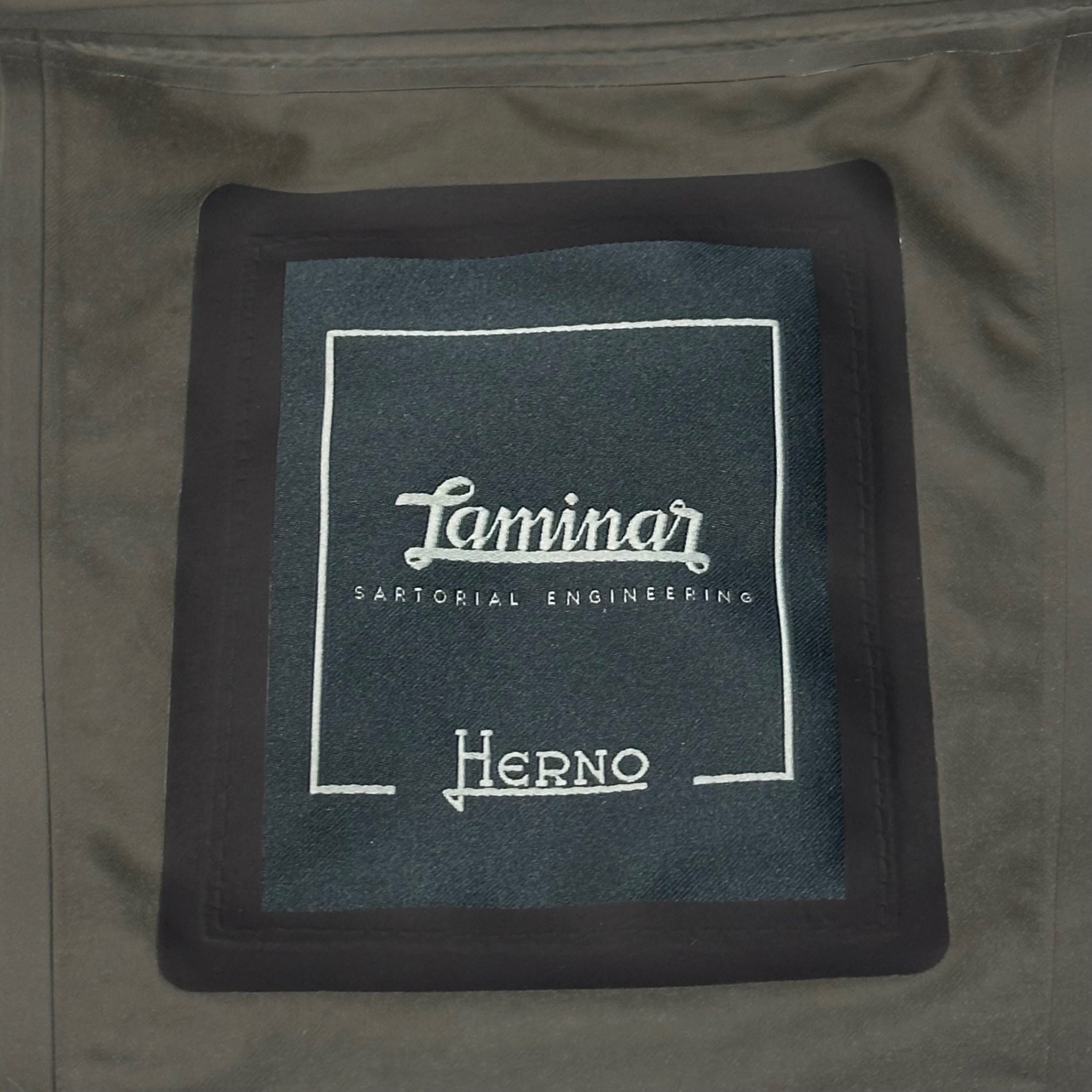 HERNO(ヘルノ) Laminar GORE-TEX Hooded Jacket ラミナー ゴアテックス フーデッド ジャケット 61630-57467-5 52 ブラック