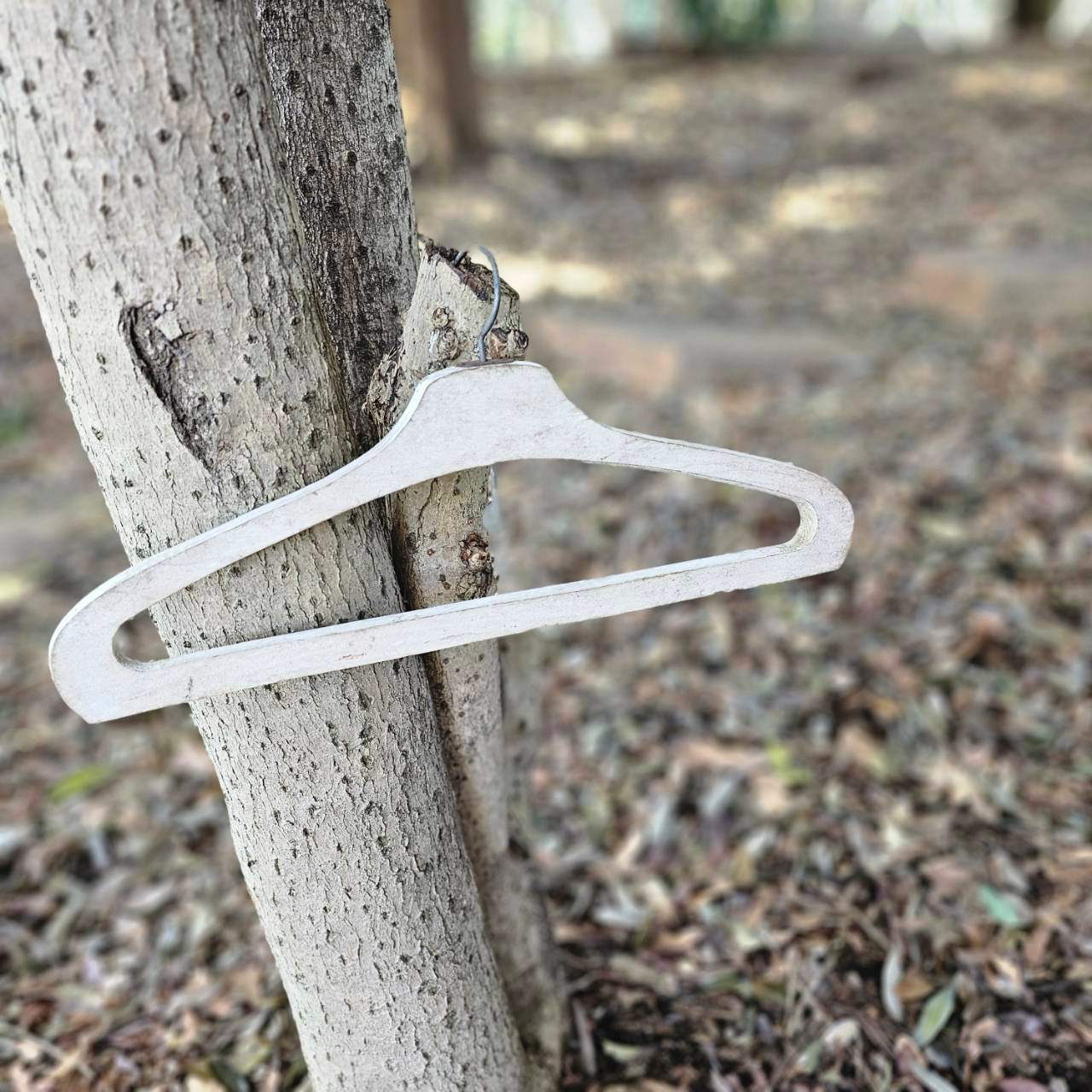 VINTAGE(ヴィンテージ) things_white painted wood hanger ホワイトウッドハンガー ホワイト×ブラウン