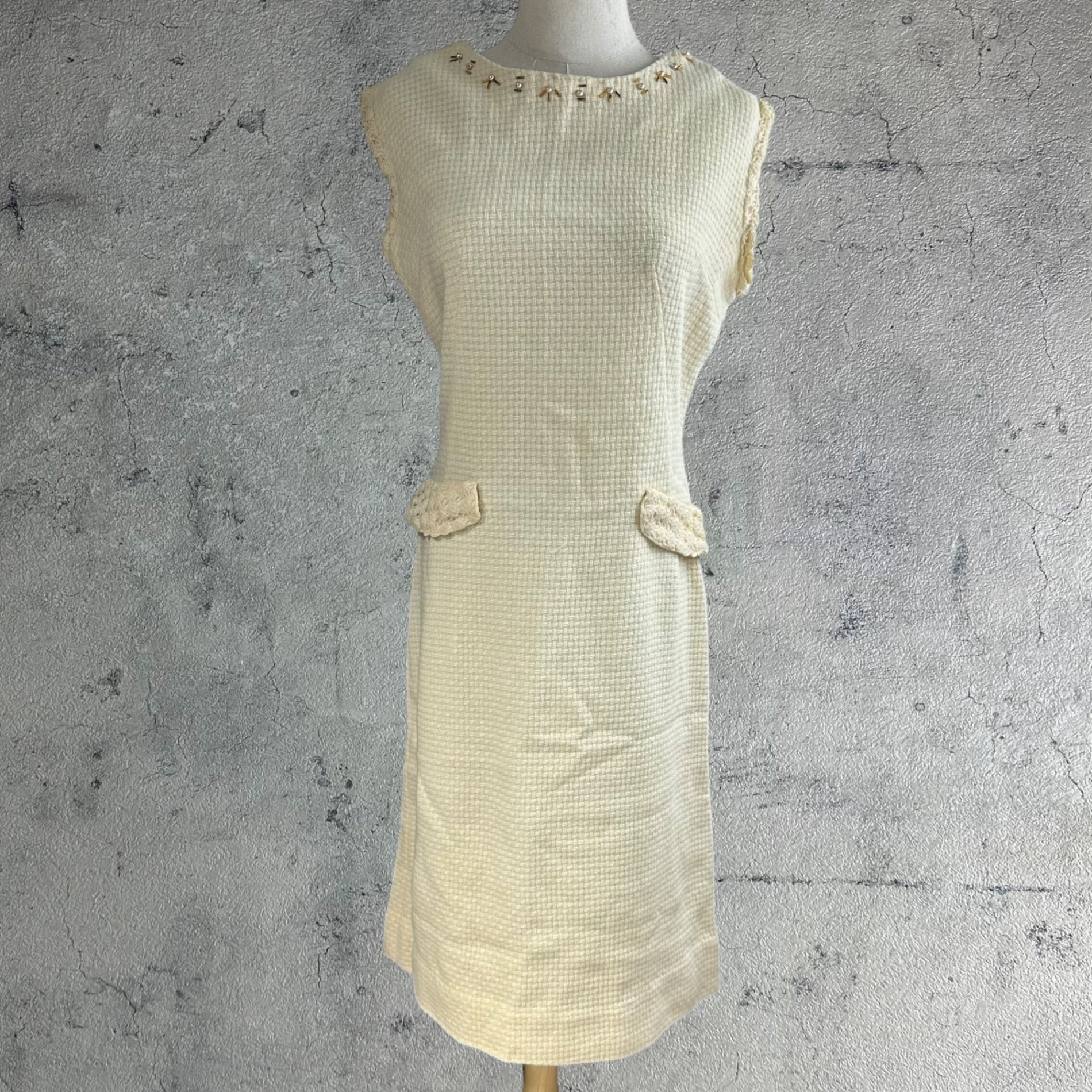 VINTAGE(ヴィンテージ) London 70's~ white knit sleevlessdress ミルキーホワイトニットのデザインノースリーブワンピース M程度 アイボリー