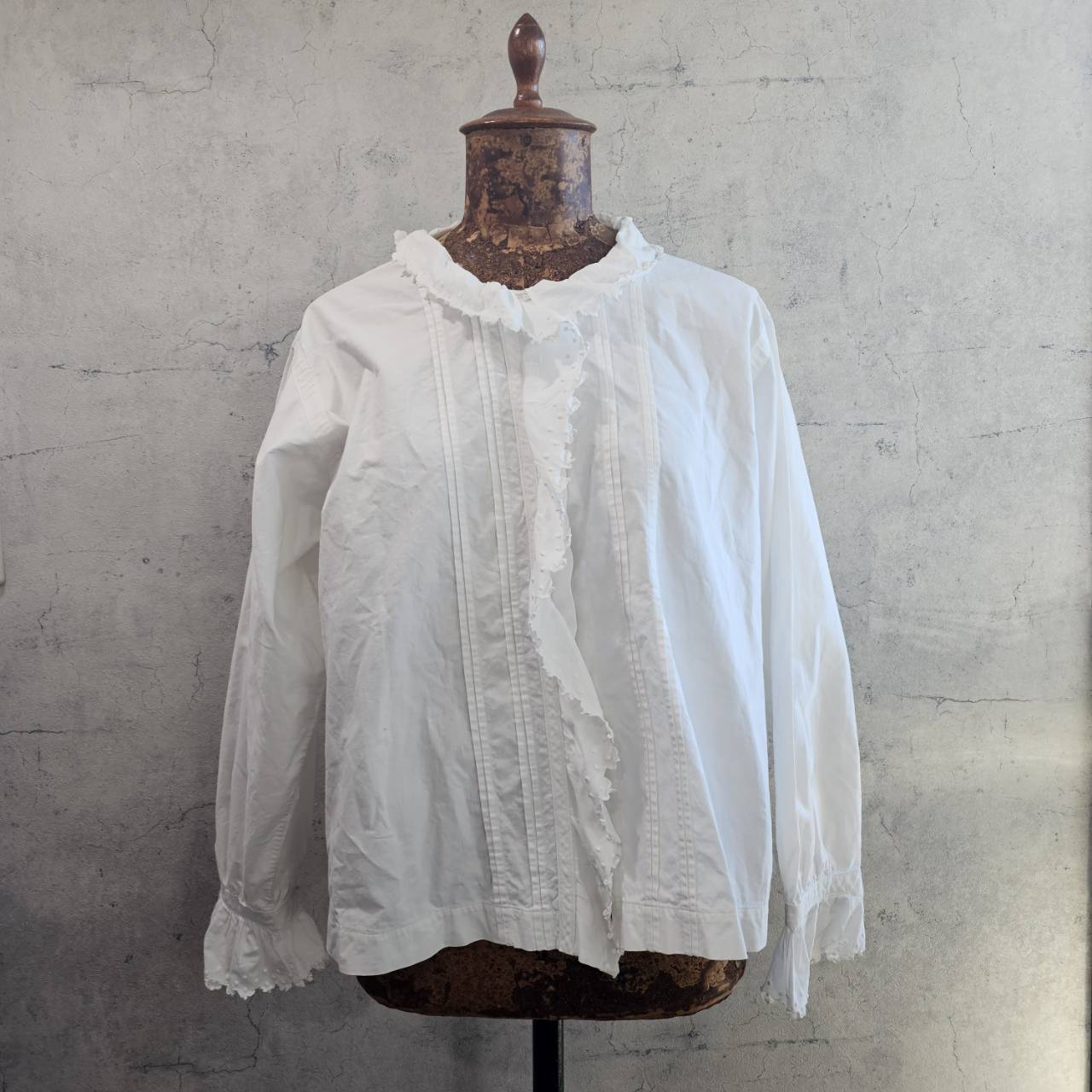 Euro Vintage(ヨーロッパヴィンテージ) Grain_20's ~french cotton clooney lace gathered blouse/フレンチコットン刺繍ギャザーブラウス 表記なし(Lサイズ程度) ホワイト