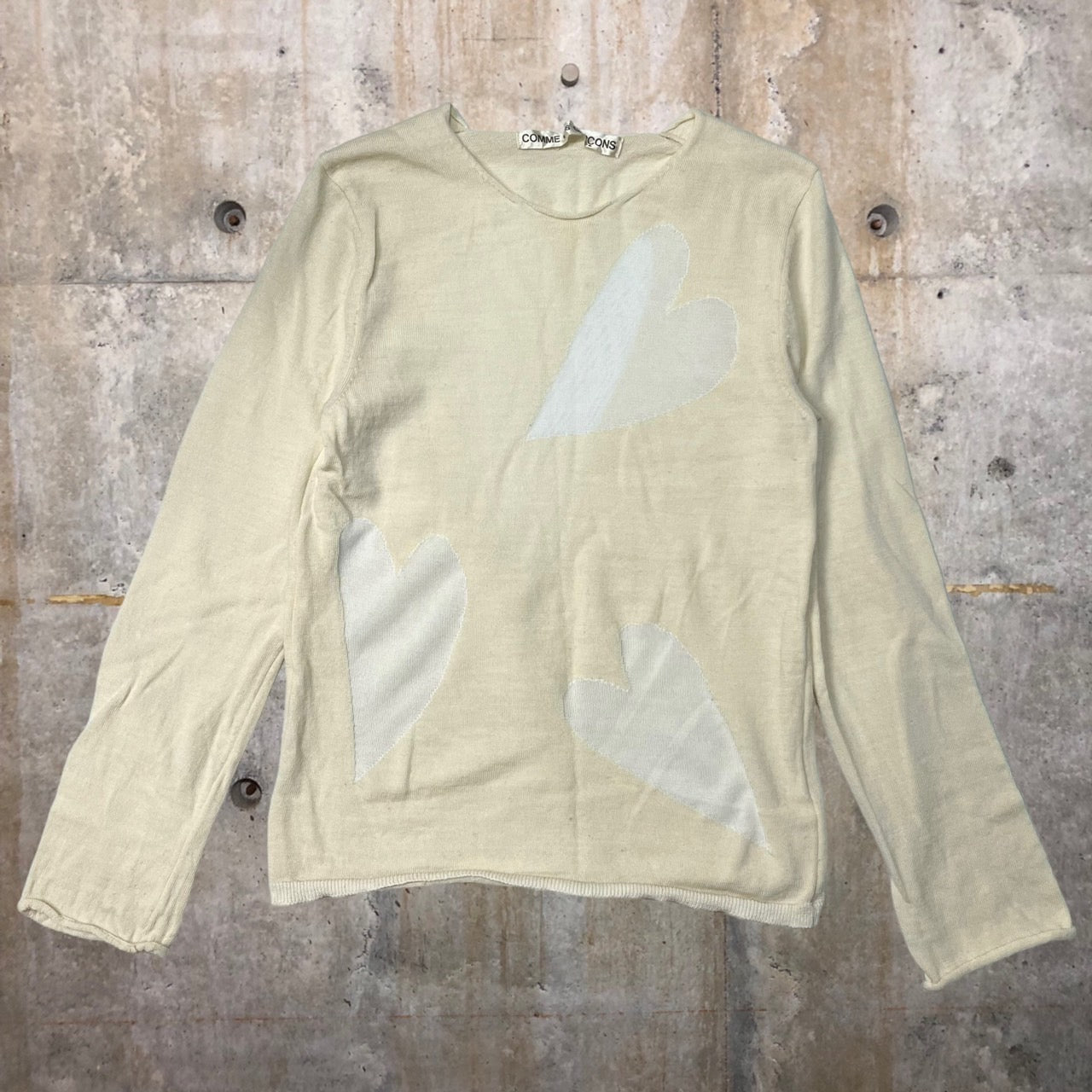 COMME des GARCONS(コムデギャルソン) 08AWハート柄蓄光ニット 表記切れ アイボリー 品質表示タグ切れ AD2008 本体毛100% 柄部分ポリエステル100% 裾部分綿100%