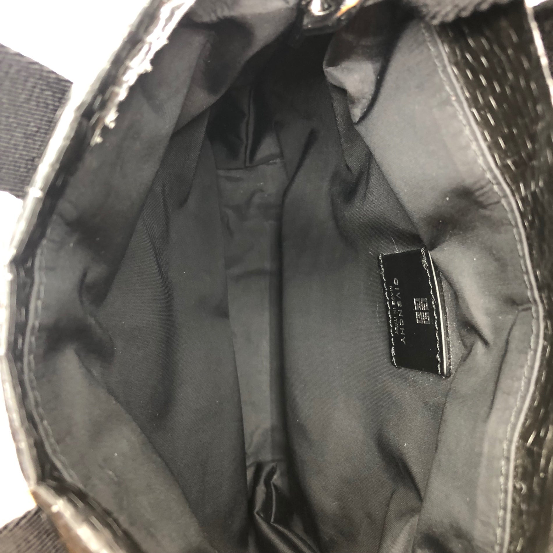 GIVENCHY(ジバンシィ) G SHOPPER MINI ショッパー ミニ クロス ボディ バッグ ブラック×ホワイト ショルダー サコッシュ