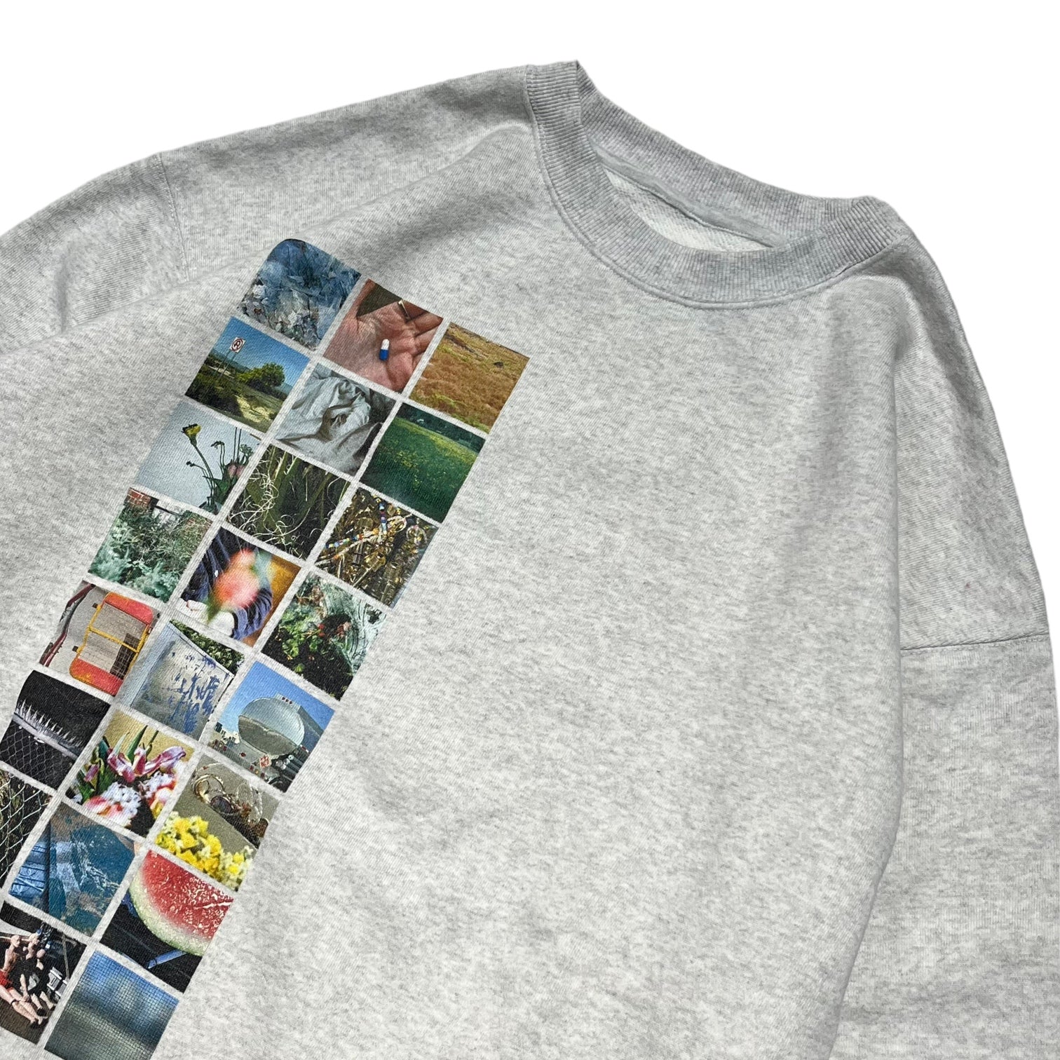 BEAMS T× KINDRED(ビームスティー×キンドレッド) PHOTO CREWNECK SWEAT フォト クルーネック スウェット 75-13-0576-146-10-18 M グレー 参考定価14,300円(税込)