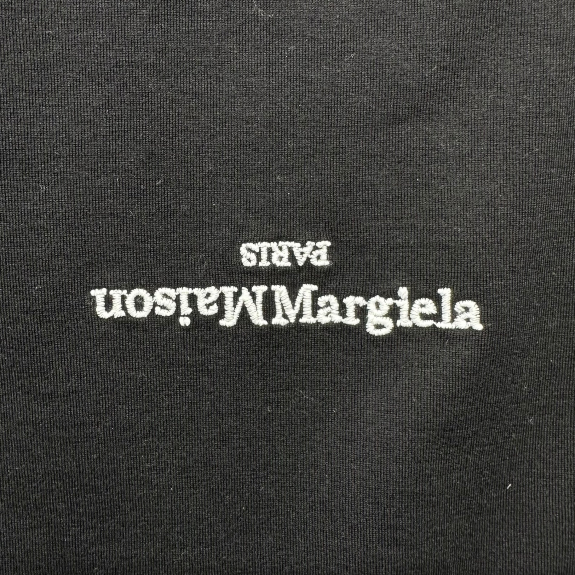 MAISON MARGIELA(メゾンマルジェラ) 20AW Inverted Logo Embroidery T-Shirt 逆さロゴ 刺繍 Tシャツ S30GC0701 48(M程度) ブラック