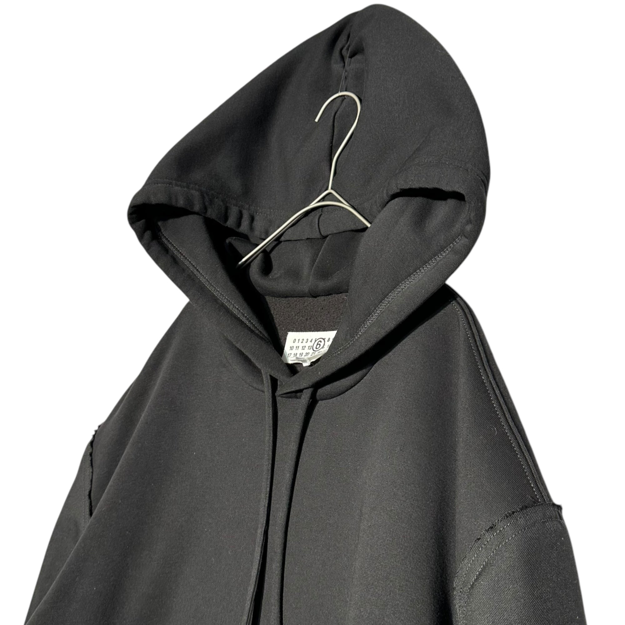 MM6 Maison Margiela(エムエムシックス) 23AW switching sleeves big hood pullover hoodie テーラード 袖切替 ビッグフード プルオーバー パーカー S62GU0115 S ブラック