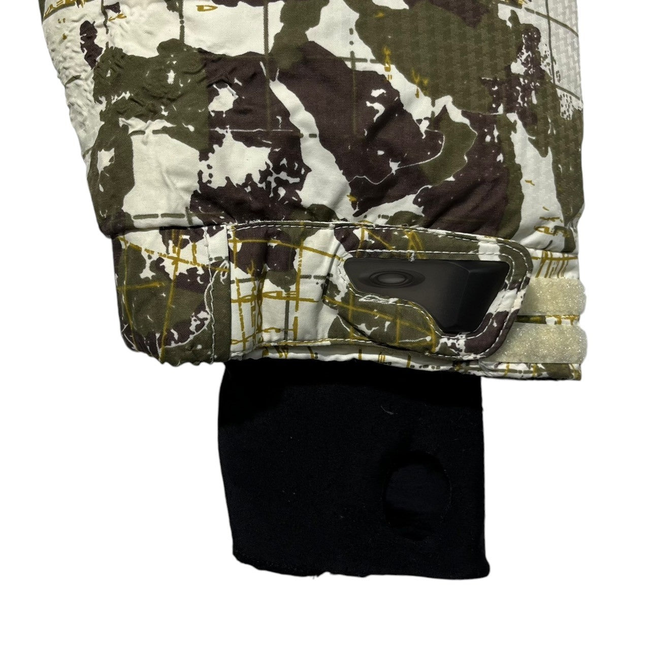 OAKLEY(オークリー) 00's digital camo attack ski jacket デジタル カモ 中綿 スキー ジャケット L ホワイト×カーキ Y2K