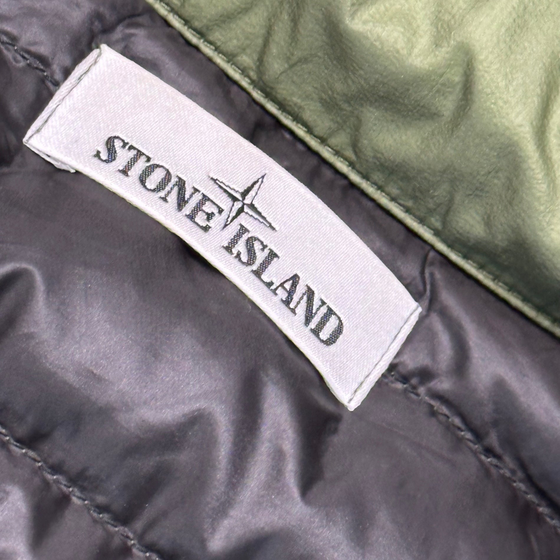 STONE ISLAND(ストーンアイランド) 22SS BIO-BASED RIPSTOP NYLON DOWN バイオベース リップ ストップ ナイロン ダウン ベスト 7615G0224 XXL グリーン
