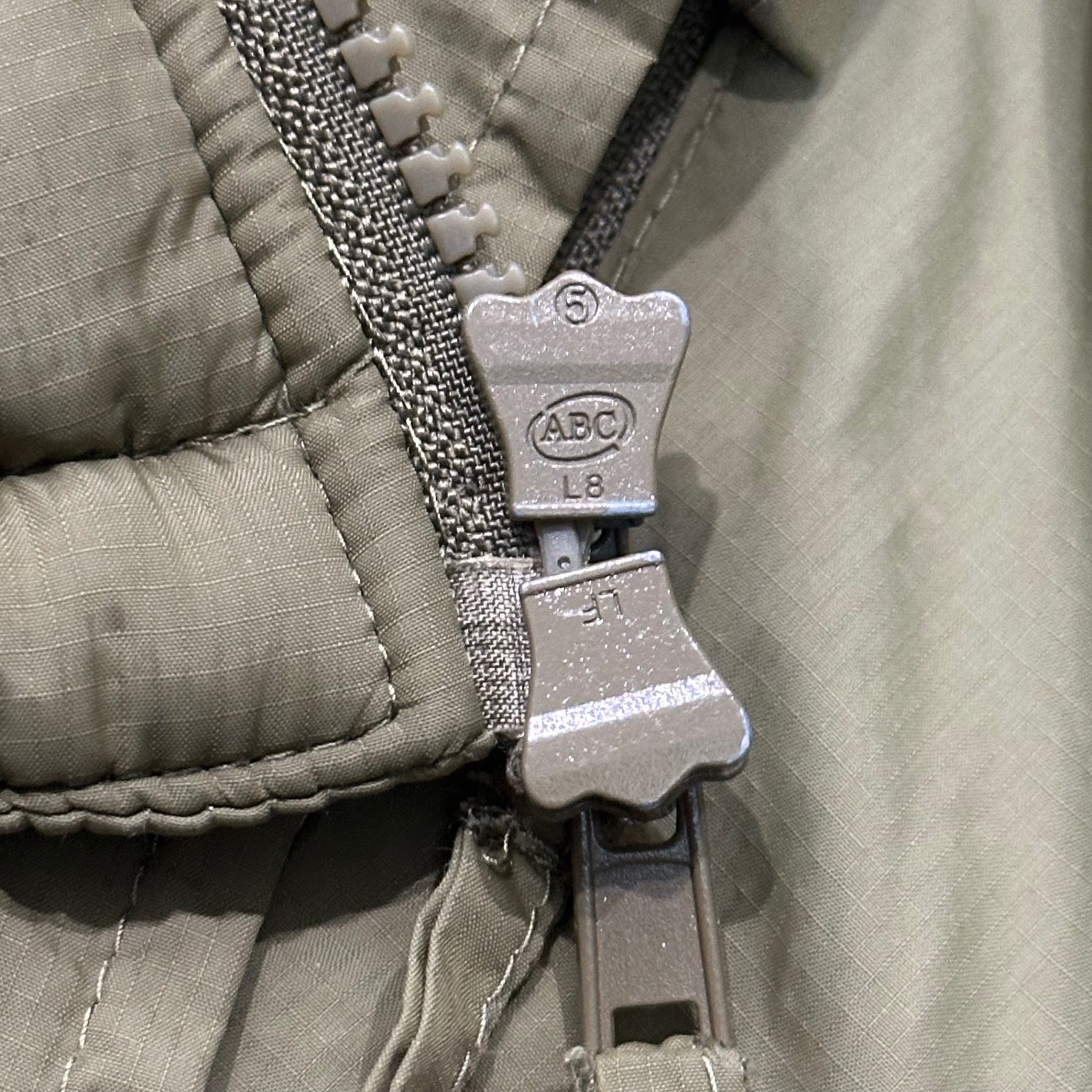 BRITISH MILITARY(イギリス軍) Old BRITISH ARMY PCS THERMAL JACKET イギリス軍 PCS サーマルジャケット 201801 S25 XXL カーキ