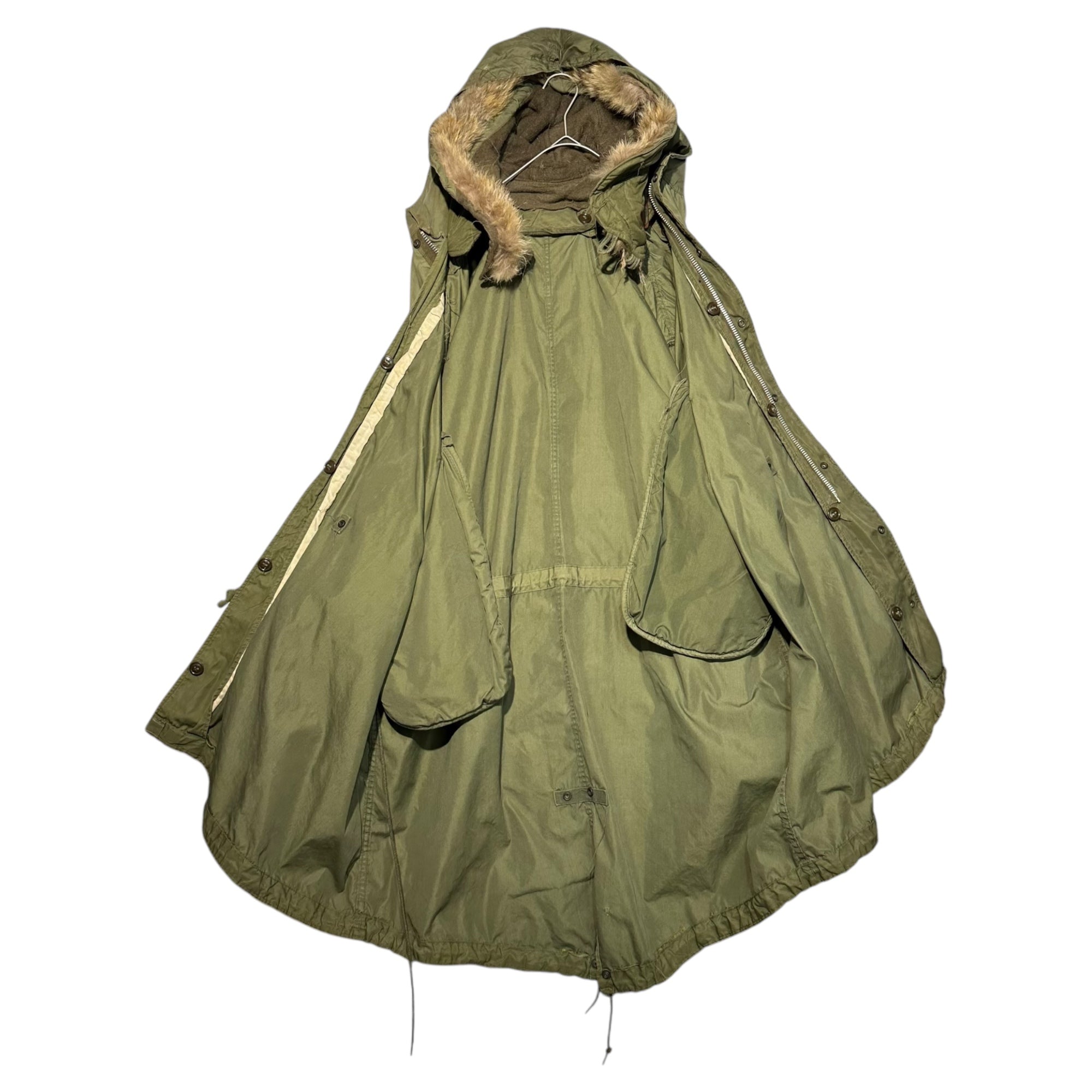 US ARMY(アメリカ軍) 50's Vintage Fishtail Mod Coat Field Parka 50年代 ヴィンテージ フィッシュ テール モッズ コート フィールド パーカー 55-P-4982-10 L セージグリーン ライナー、ファーフード後付け 本体50年代
