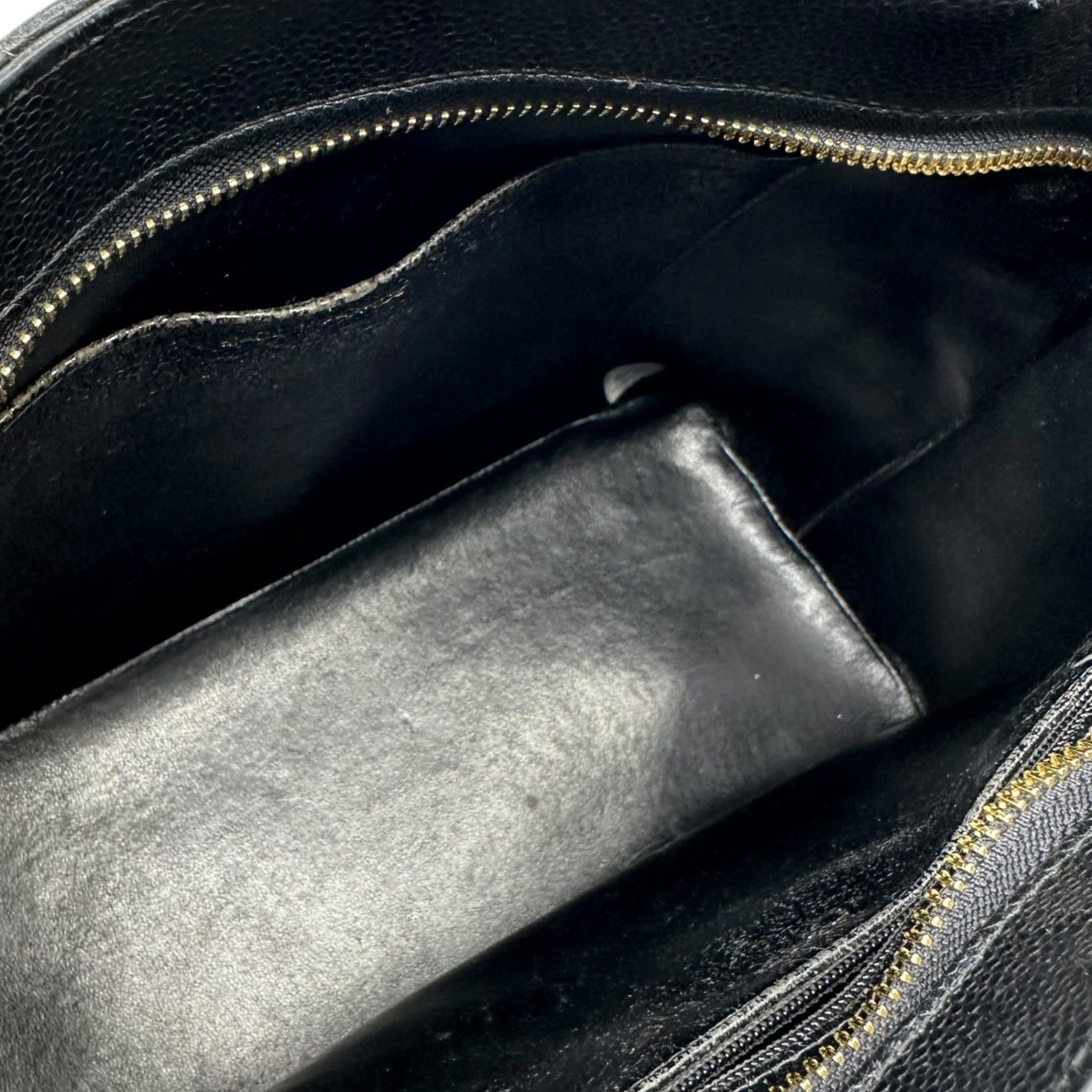 CHANEL(シャネル) 2000’s Reissue Tote Bag - Caviar Skin 復刻 トート バッグ - キャビア スキン ブラック 6****** ハンド ココマーク チャーム