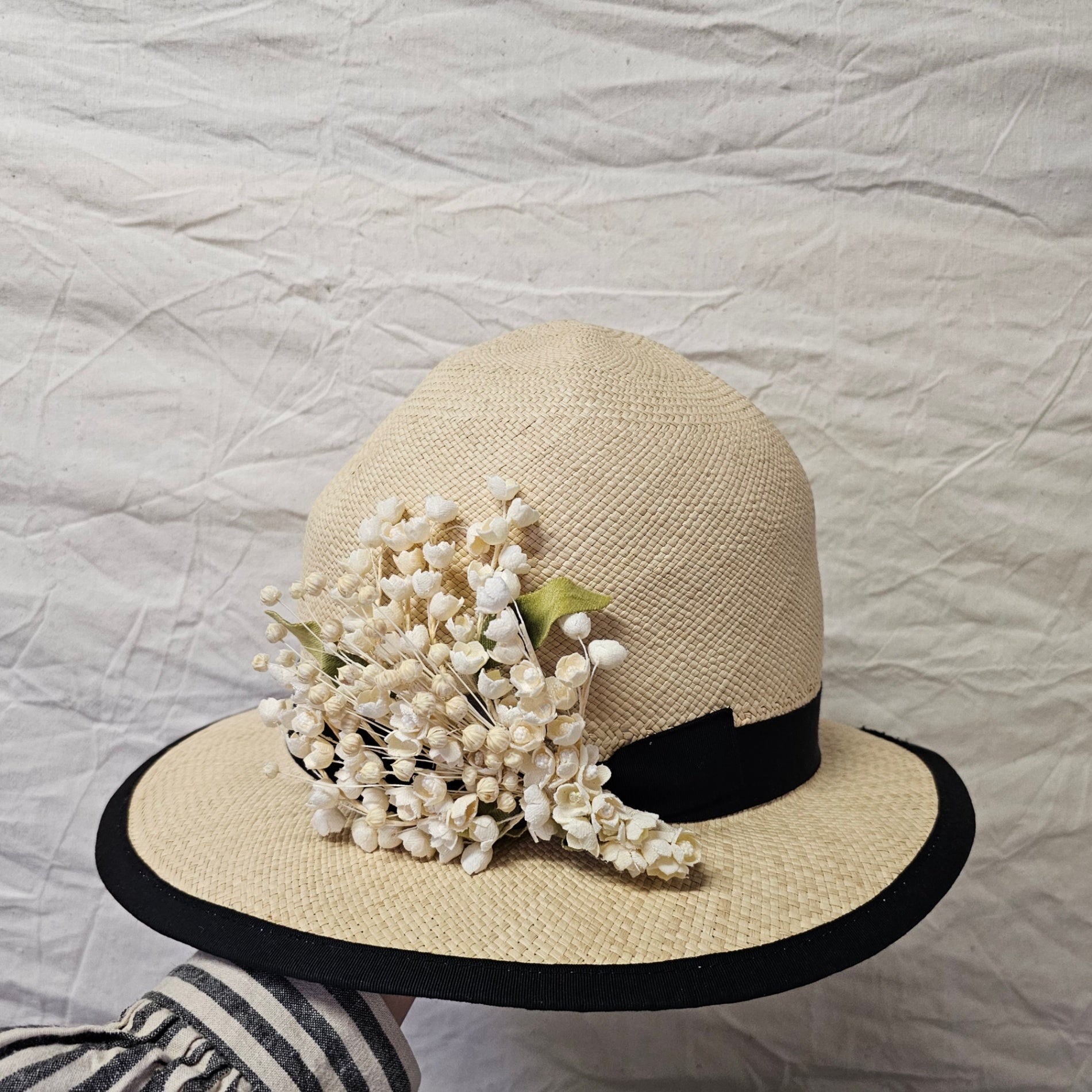 m.soeur(エムスール) スズランのブーケコサージュ 1395 ホワイト