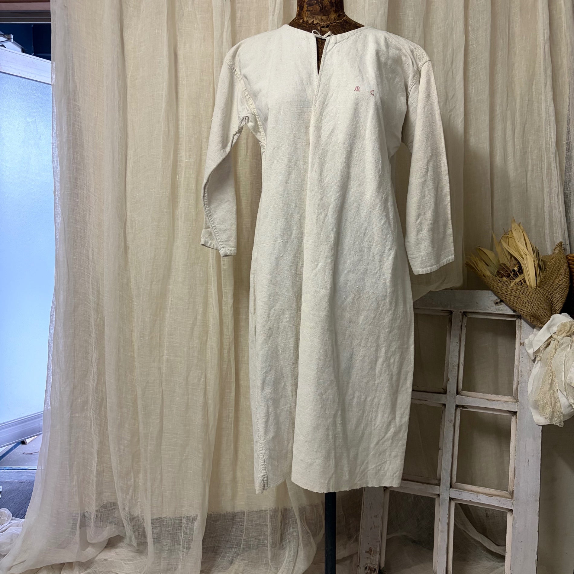 Euro antique(ヨーロッパアンティーク) 20's~ 「M C」 name stich frenchcotton onepiece ネーム刺繍入りフレンチリネンワンピース 表記無し(Lサイズ程度) ベージュ