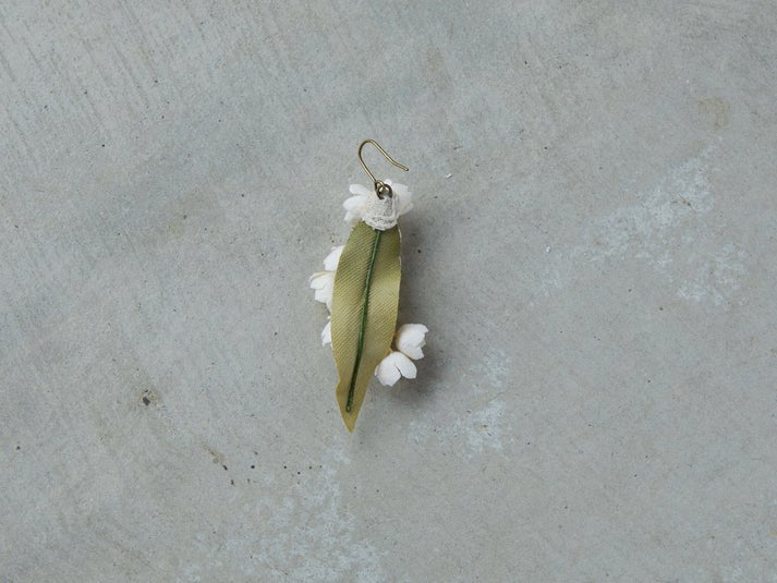 m.soeur(エムスール) すずらんのピアス* 1302-P ホワイト