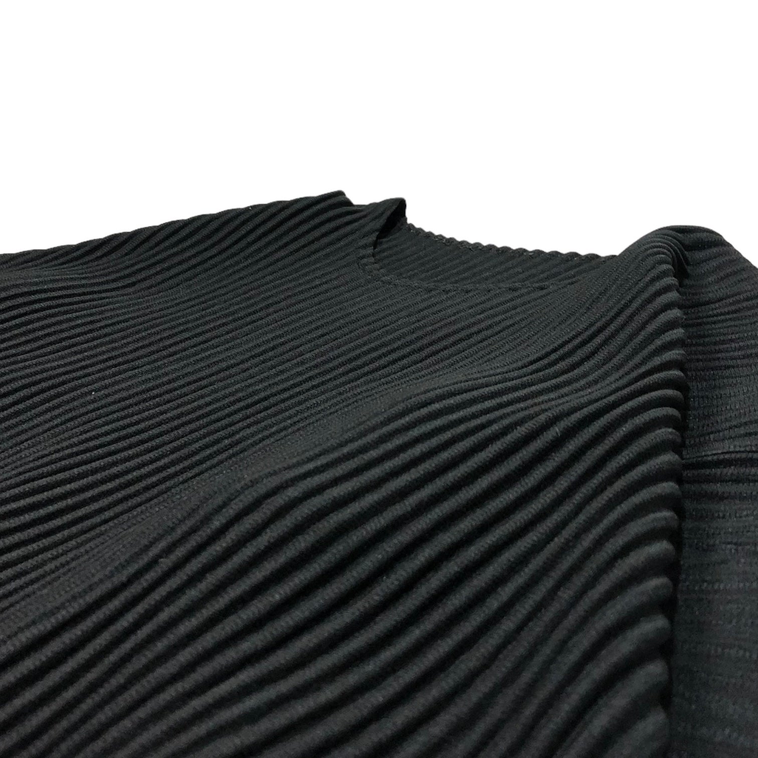 HOMME PLISSE ISSEY MIYAKE(オムプリッセイッセイミヤケ) BASIC long sleeve pleated cut and sew ベーシック ロングスリーブ プリーツ カットソー HP55JK021 SIZE 3(L) ブラック