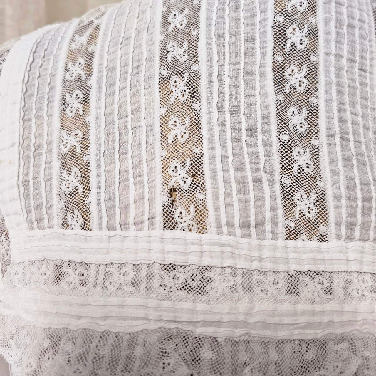 Euro antique(ヨーロッパアンティーク) 1900's~ antique victoria lace blouse アンティーク ヴィクトリアンレースブラウス 表記無し(Sサイズ程度) ホワイト 所々シミ有