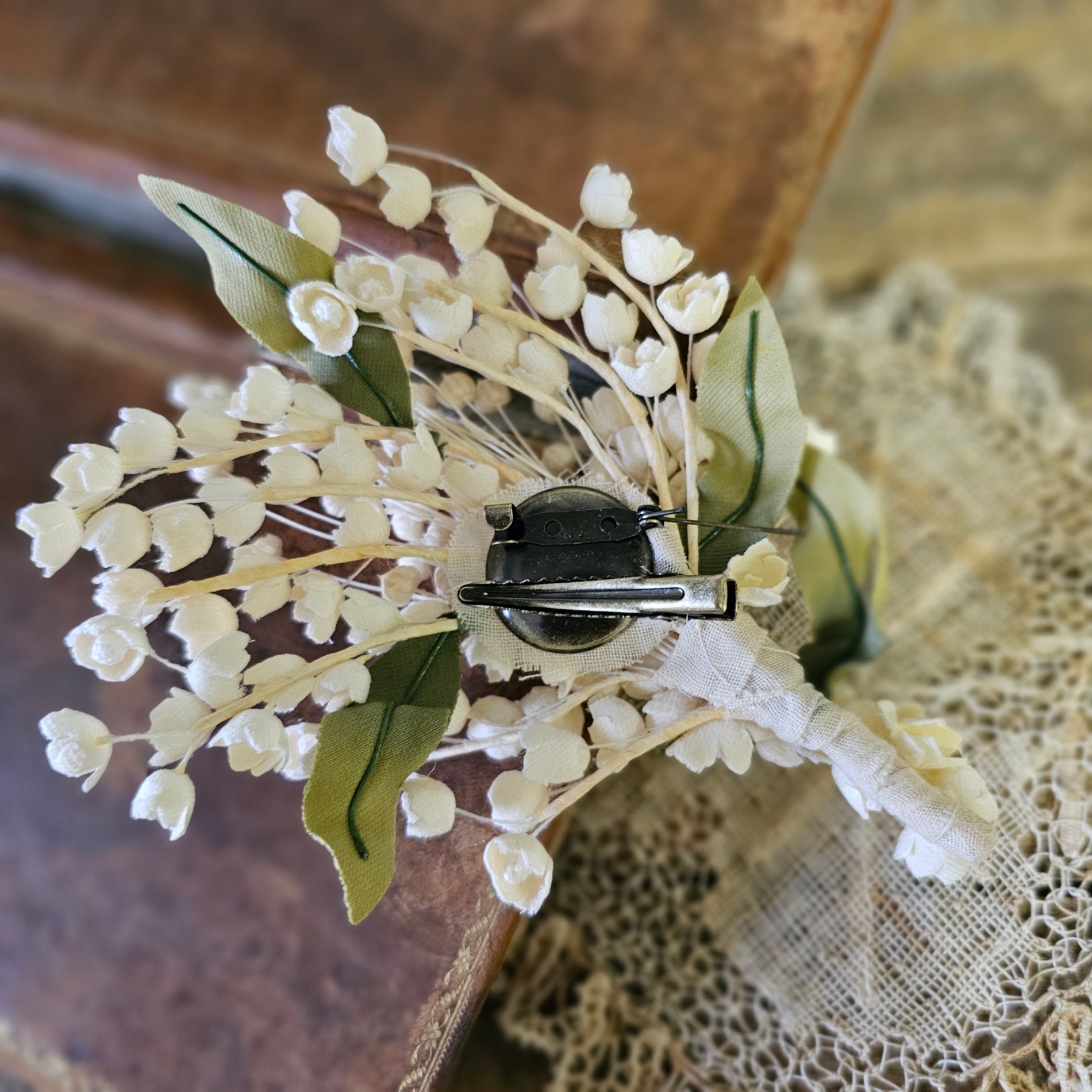 m.soeur(エムスール) スズランのブーケコサージュ 1395 ホワイト