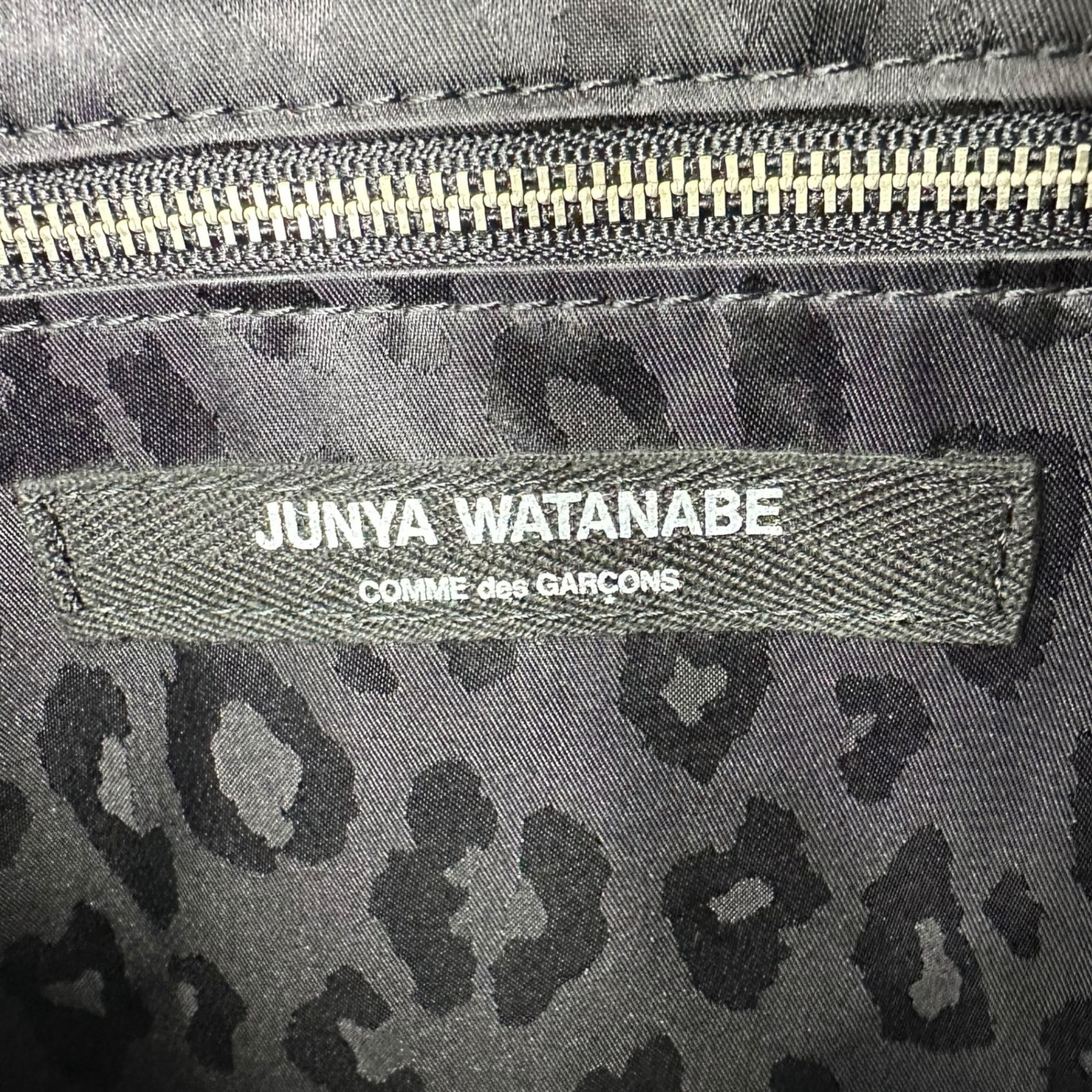COMME des GARCONS JUNYA WATANABE(コムデギャルソンジュンヤワタナベ) Enamel Leather Clutch Bag エナメル レザー クラッチ バッグ JJ-K210 ブラック ポーチ
