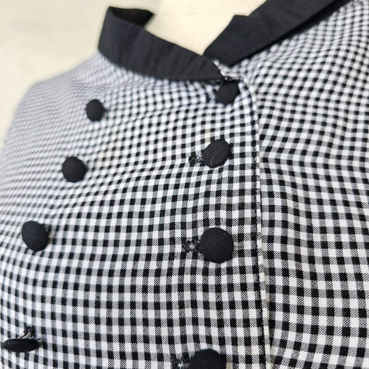 Euro vintage(ヨーロッパヴィンテージ) mono tone plaid flare sleeve blouse with black button モノトーンなチェック柄と黒ボタンのフレアスリーブブラウス 表記無し(M~L程度) ホワイト×ブラック