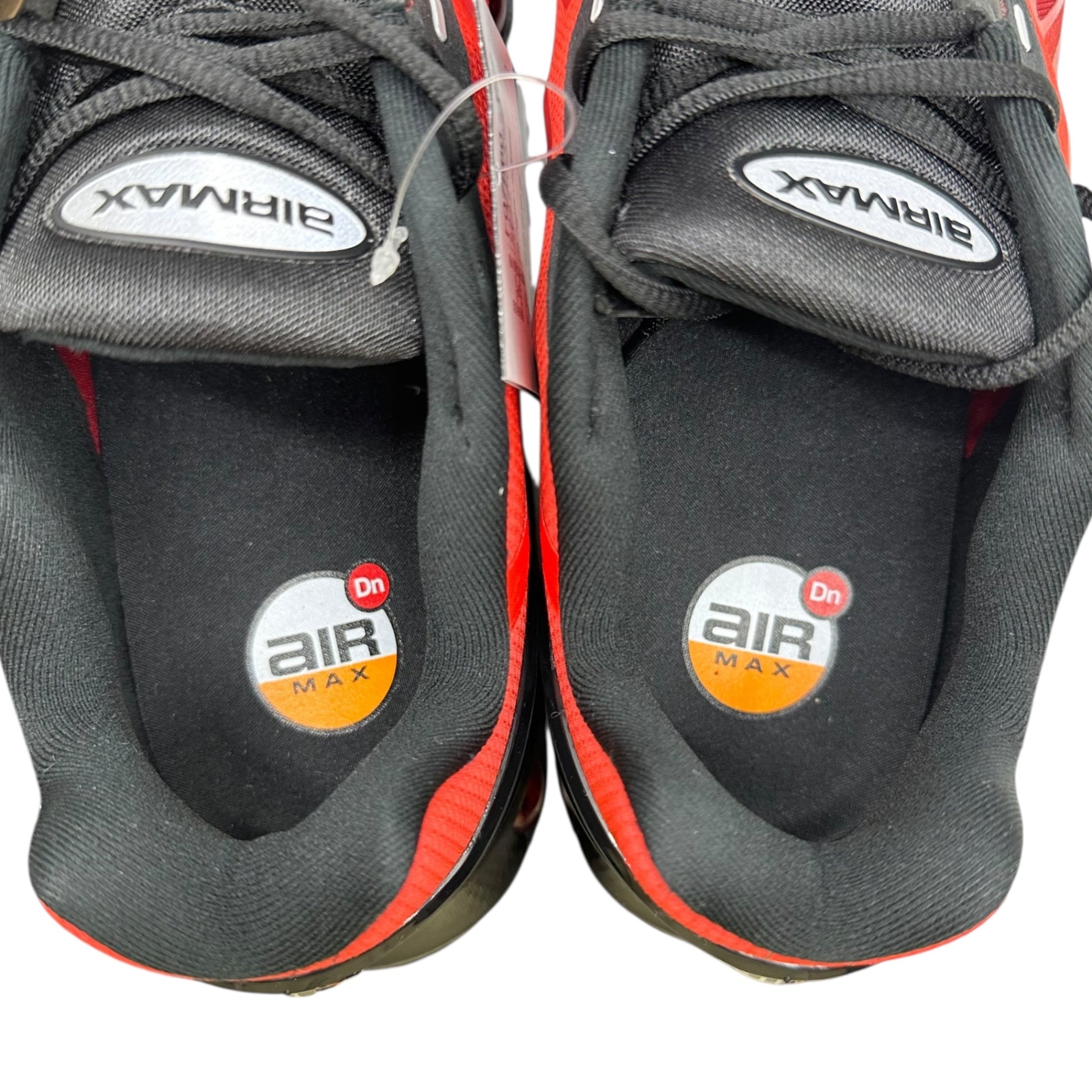 NIKE(ナイキ) Air Max DN8 "Black/University Red" エア マックス DN8 FQ7860-008 27cm レッド×ブラック ローカット スニーカー 箱付