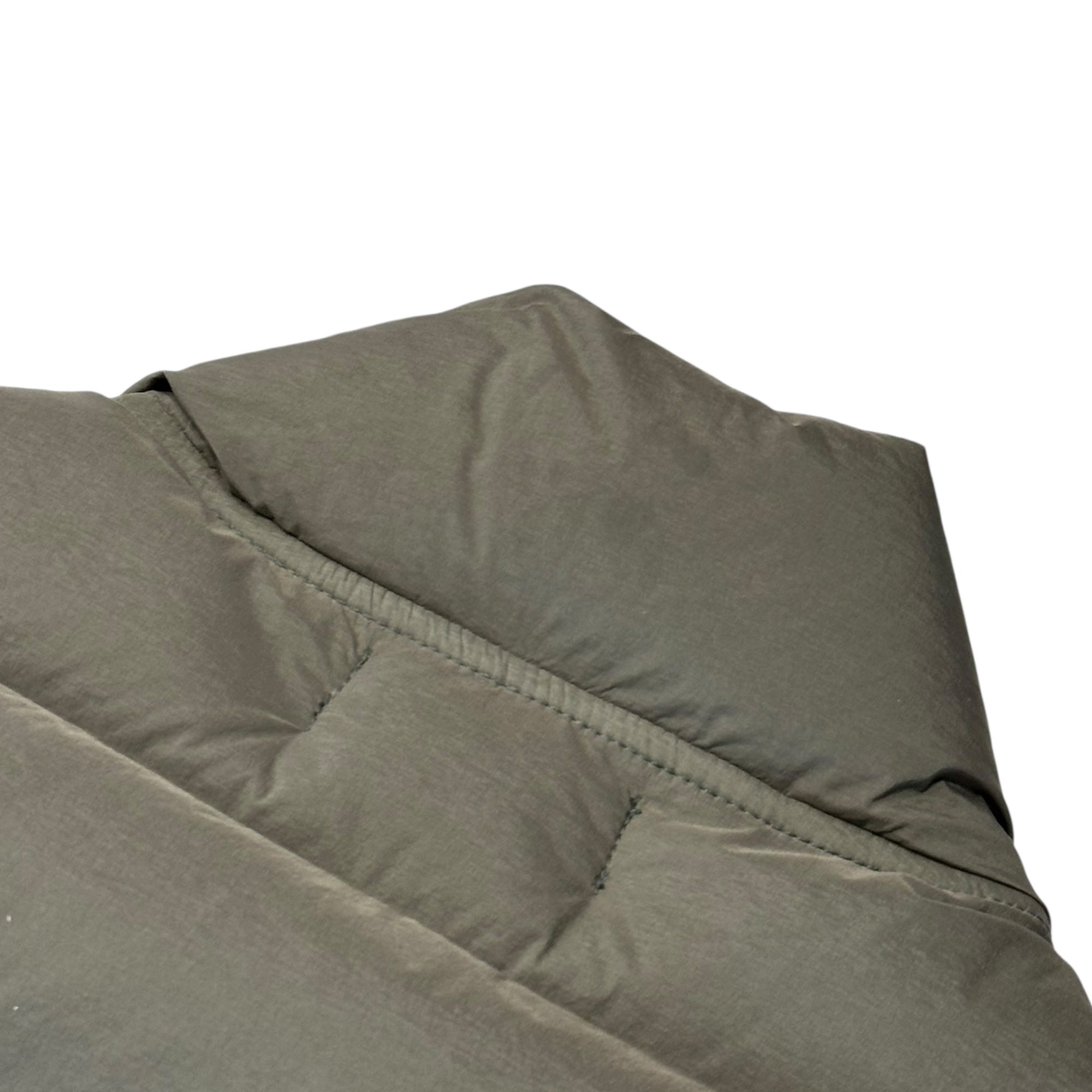 STONE ISLAND(ストーンアイランド) 24AW SEAMLESS TUNNEL NYLON DOWN -TC シームレス タンネル ナイロン ダウン ベスト 8115G0828 XL カーキ