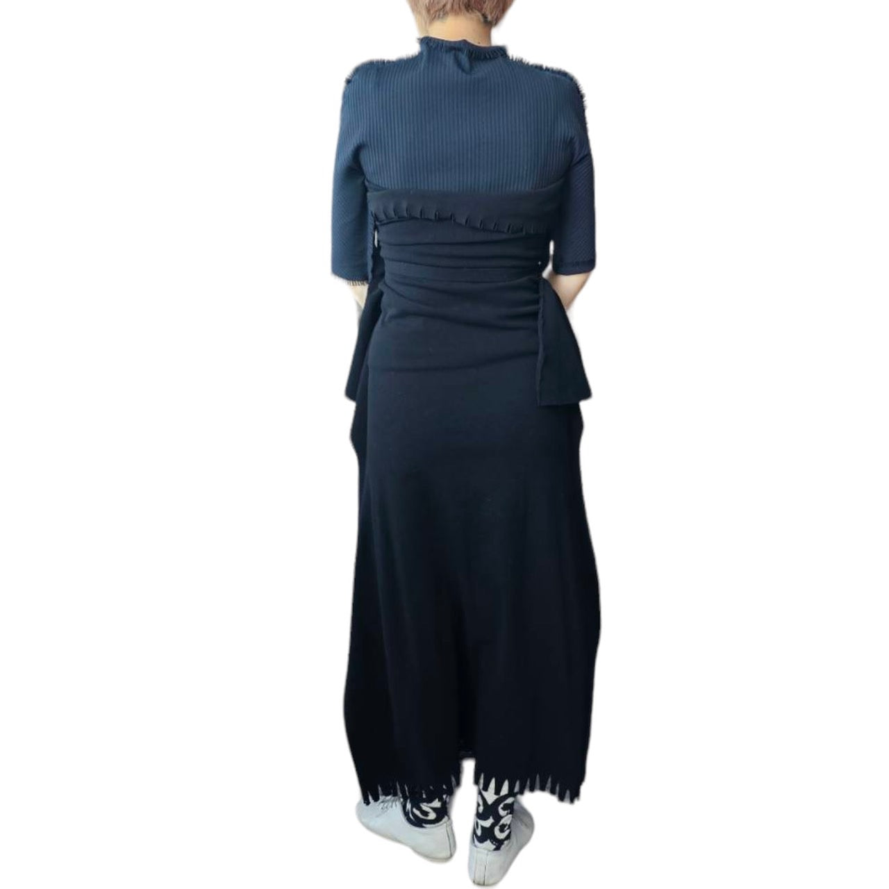 ISSEY MIYAKE FETEI(イッセイミヤケフェット) 07AW変形スリーブフリンジワンピース IF73KG534 2(Mサイズ) ブラック 平面パターン