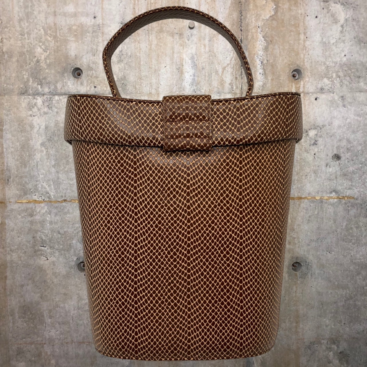 Vivienne Westwood(ヴィヴィアンウエストウッド) バニティ/オーブロックバケツレザーバッグ ブラウン