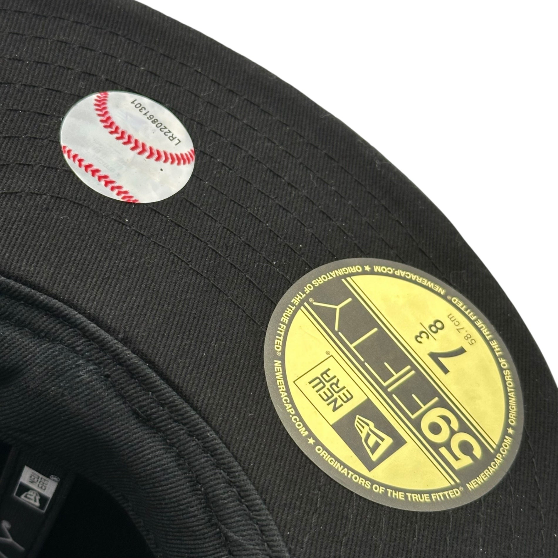 Swarovski(R) Elements × New Era(スワロフスキー エレメンツ × ニューエラ) Crocodile-embossed All-Leather New York Yankees Cap クロコ型押し オールレザー ニューヨークヤンキース キャップ ブラック 限定品