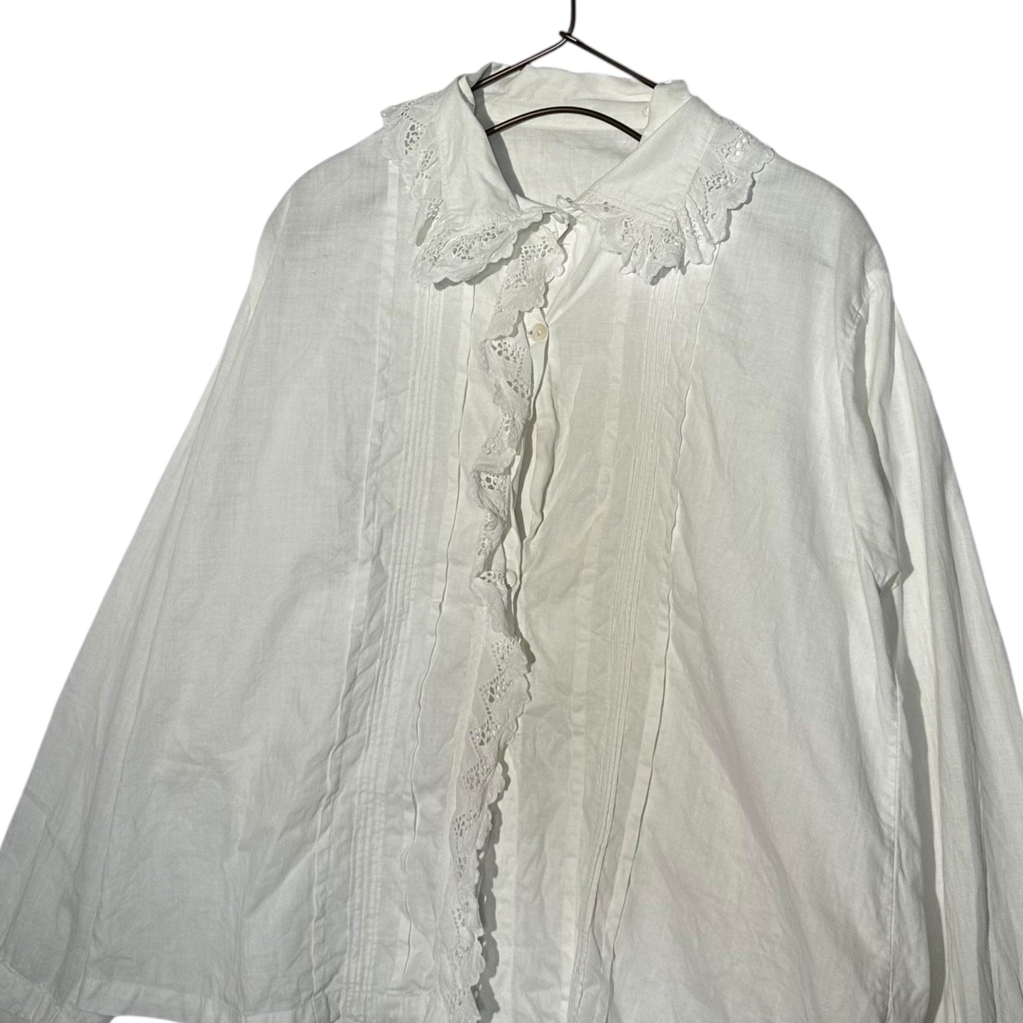 Euro vintage(ヨーロッパヴィンテージ) cuddle_30's~cutwork frill decorated collar white cotton blouse カットワークフリル襟のコットンブラウス Mサイズ程度 ホワイト/染み有