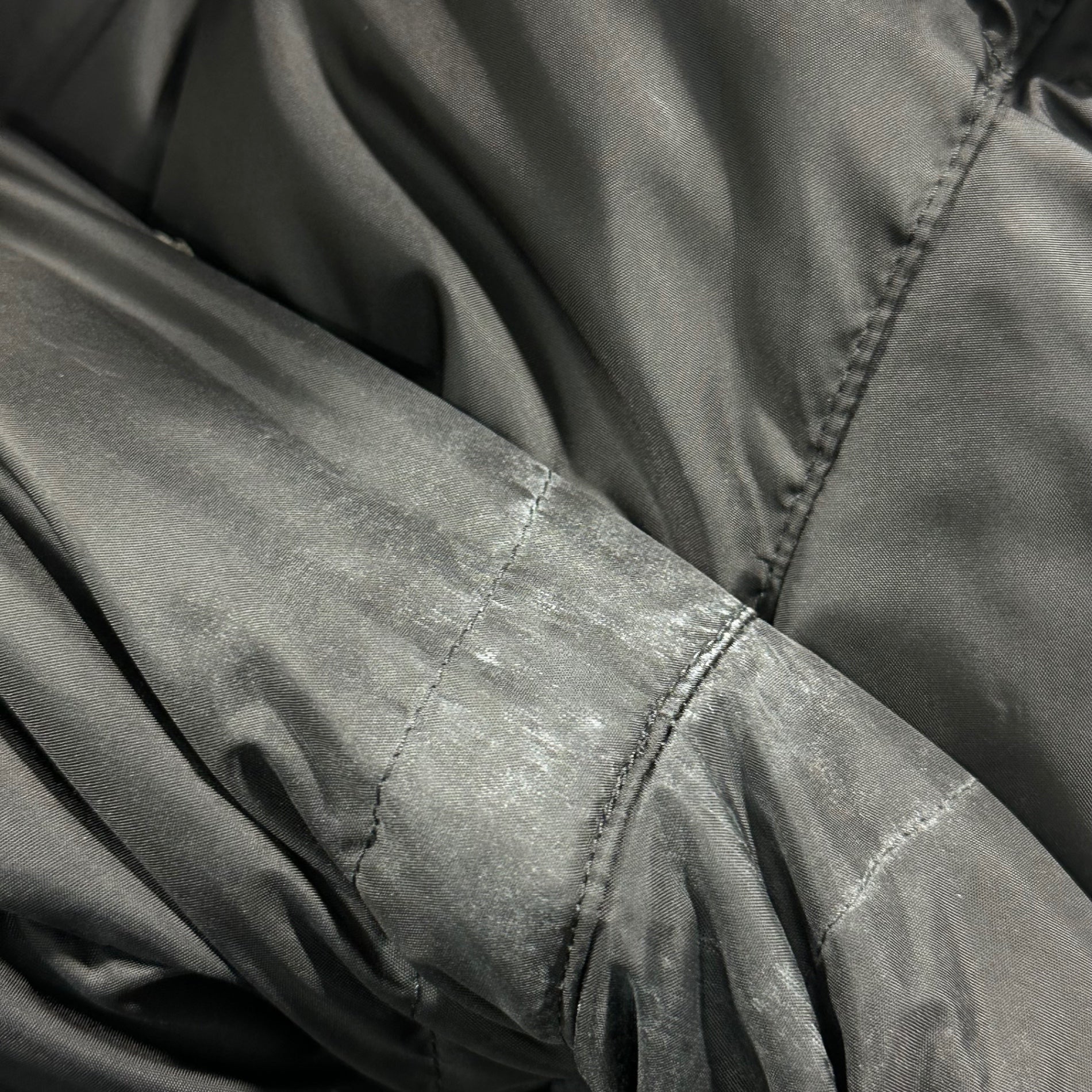 BURBERRY BLACK LABEL(バーバリーブラックレーベル) Burberry Check Lined Rabbit Fur Down Jacket バーバリーチェック ライニング ラビットファー ダウン ジャケット BMP04-904-09 L ブラック