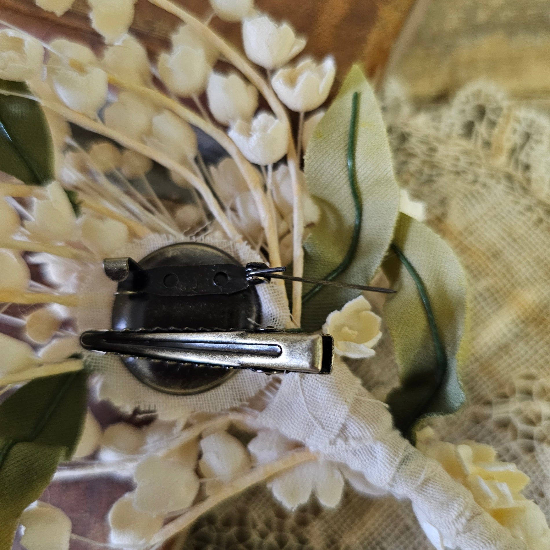 m.soeur(エムスール) スズランのブーケコサージュ 1395 ホワイト