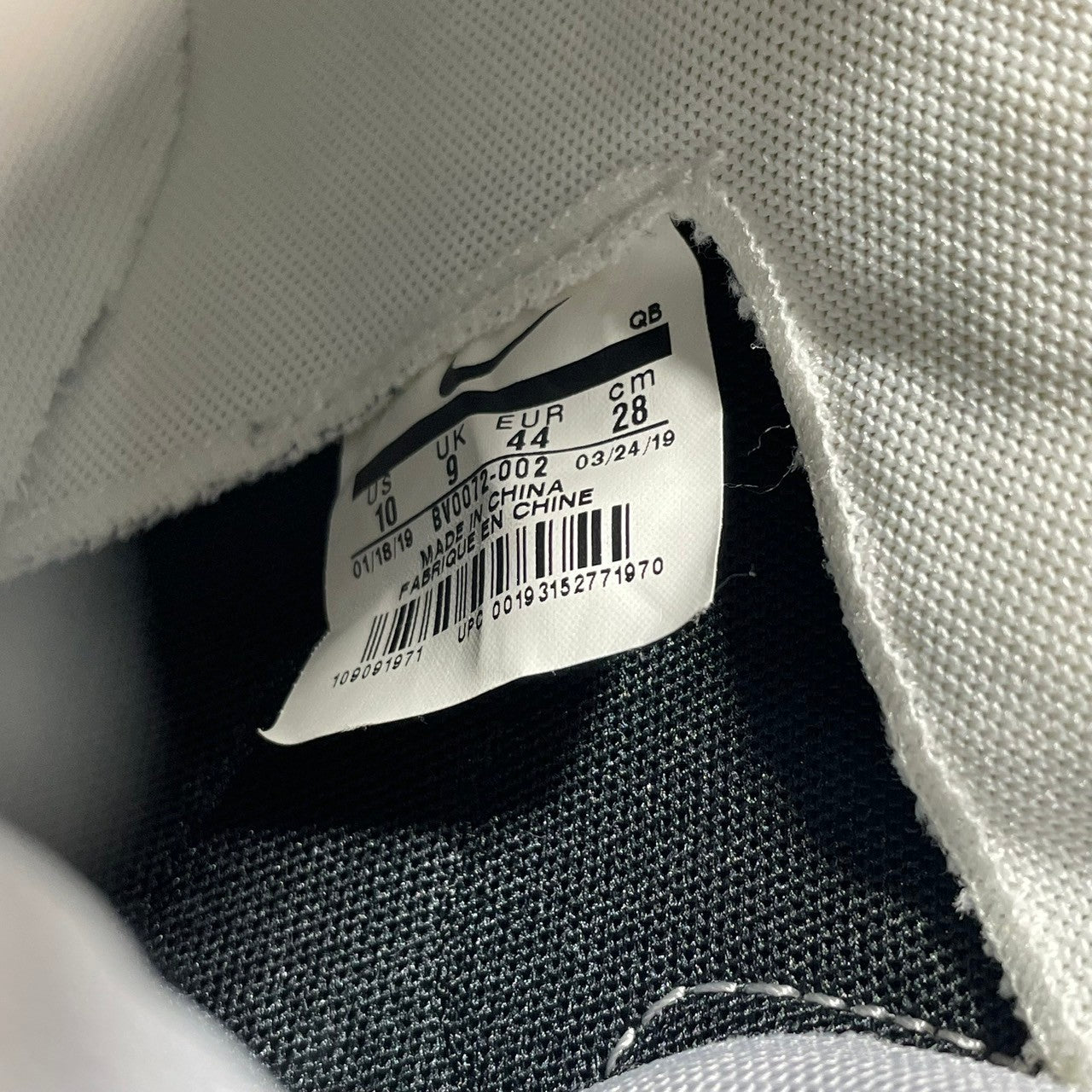 sacai × NIKE(サカイ×ナイキ) BLAZER MID "BLACK/WOLF GREY/WHITE" ブレザー ミッド スニーカー ハイカット BV0072-002 28.0cm ブラック×ホワイト