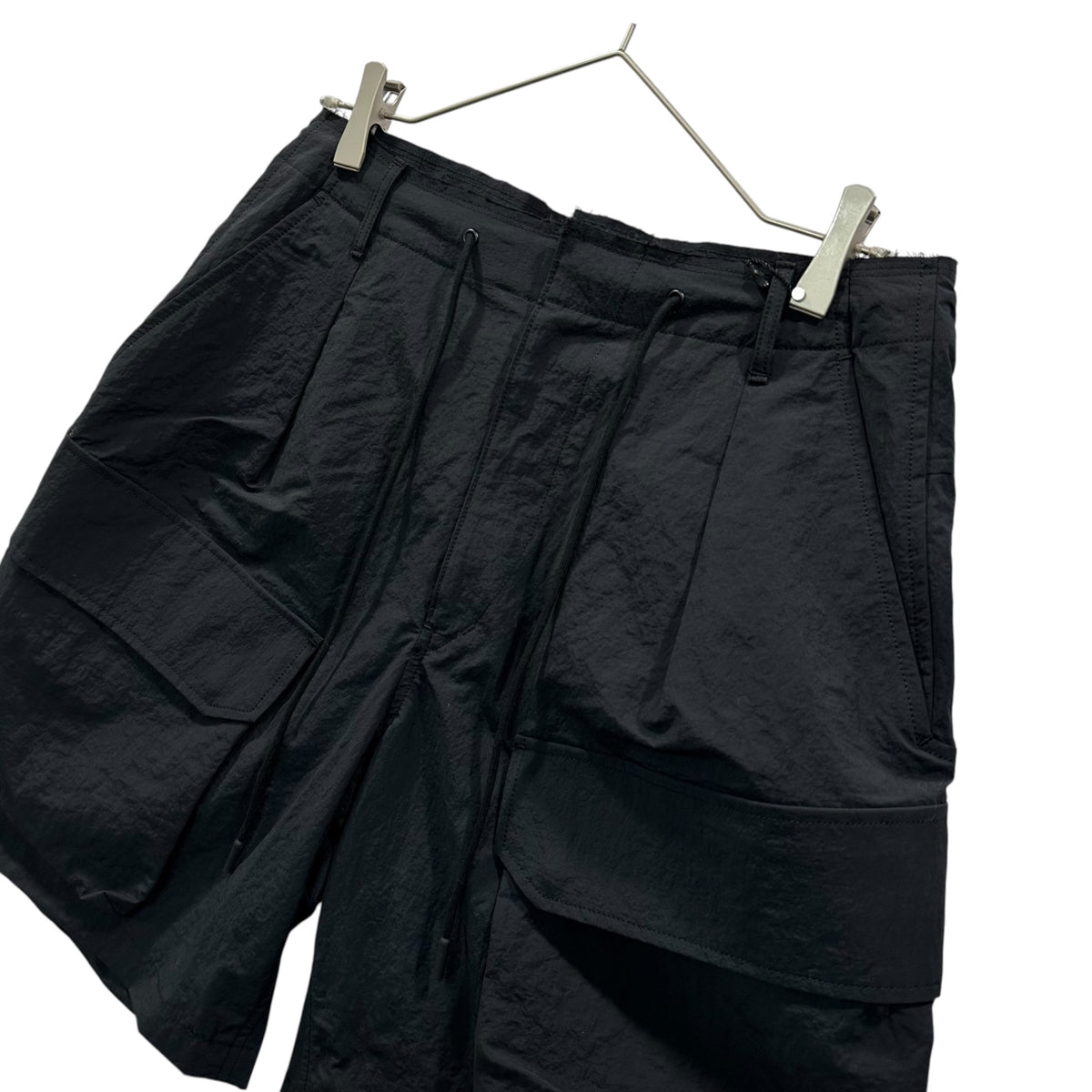 Name.(ネーム) 2026SS NYLON TWILL ONE TUCK CARGO SHORTS : TELE CUT ナイロン ツイル 1タック カーゴ ショーツ NMPT-044 1 ブラック ハーフ ショート パンツ