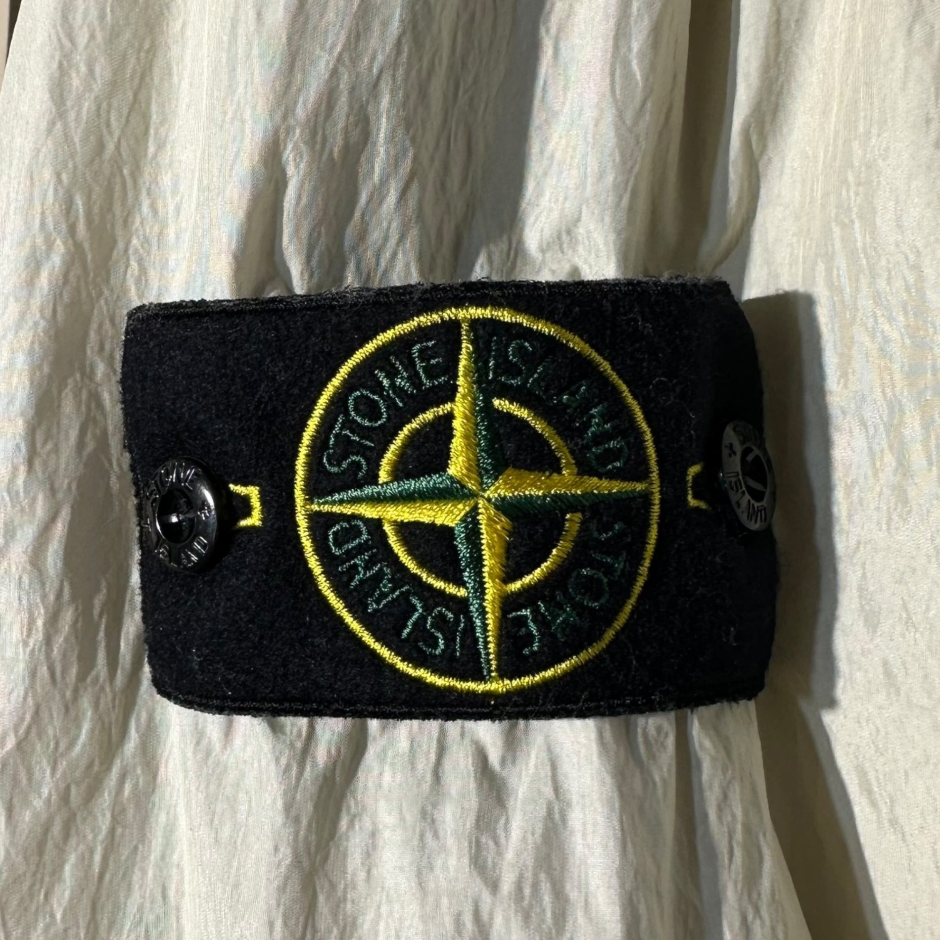 STONE ISLAND(ストーンアイランド) 23AW GARMENT DYED CRINKLE REPS RECYCLED NYLON ガーメント ダイ リサイクル ナイロン シャツ ジャケット 791510723 XL ベージュ ブルゾン