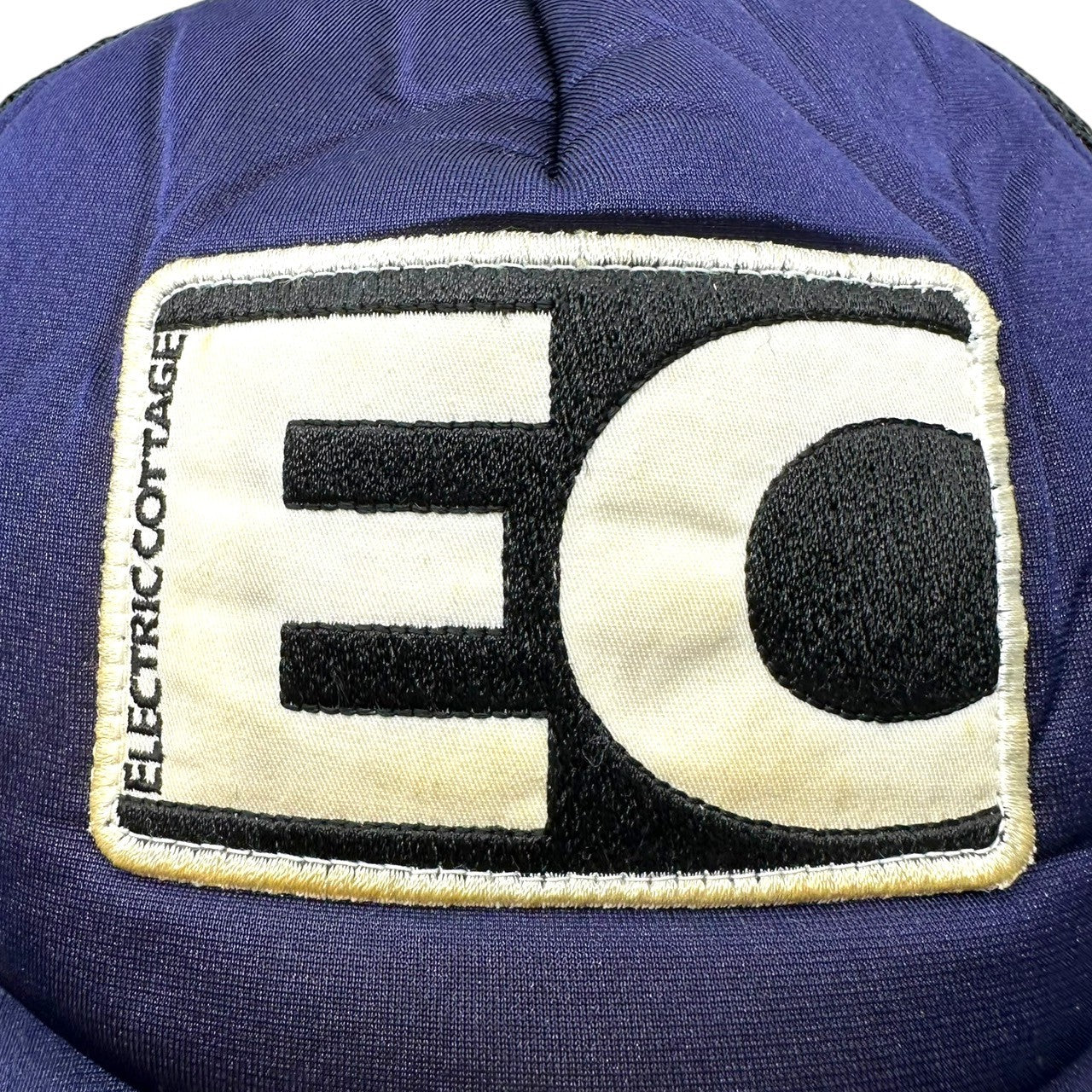 ELECTRIC COTTAGE(エレクトリックコテージ) EC badge 6-panel mesh switchover cap EC ワッペン 6パネル メッシュ切替 キャップ ネイビー×ホワイト